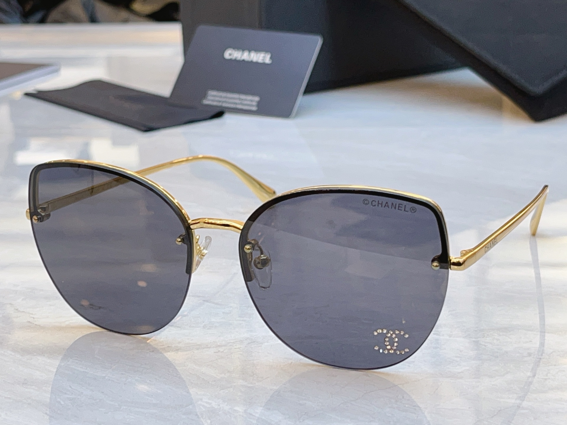 ，【CHANE*】香奈*儿新款太阳镜🕶️，MODEL：CH5491，SIZE：62口16-145