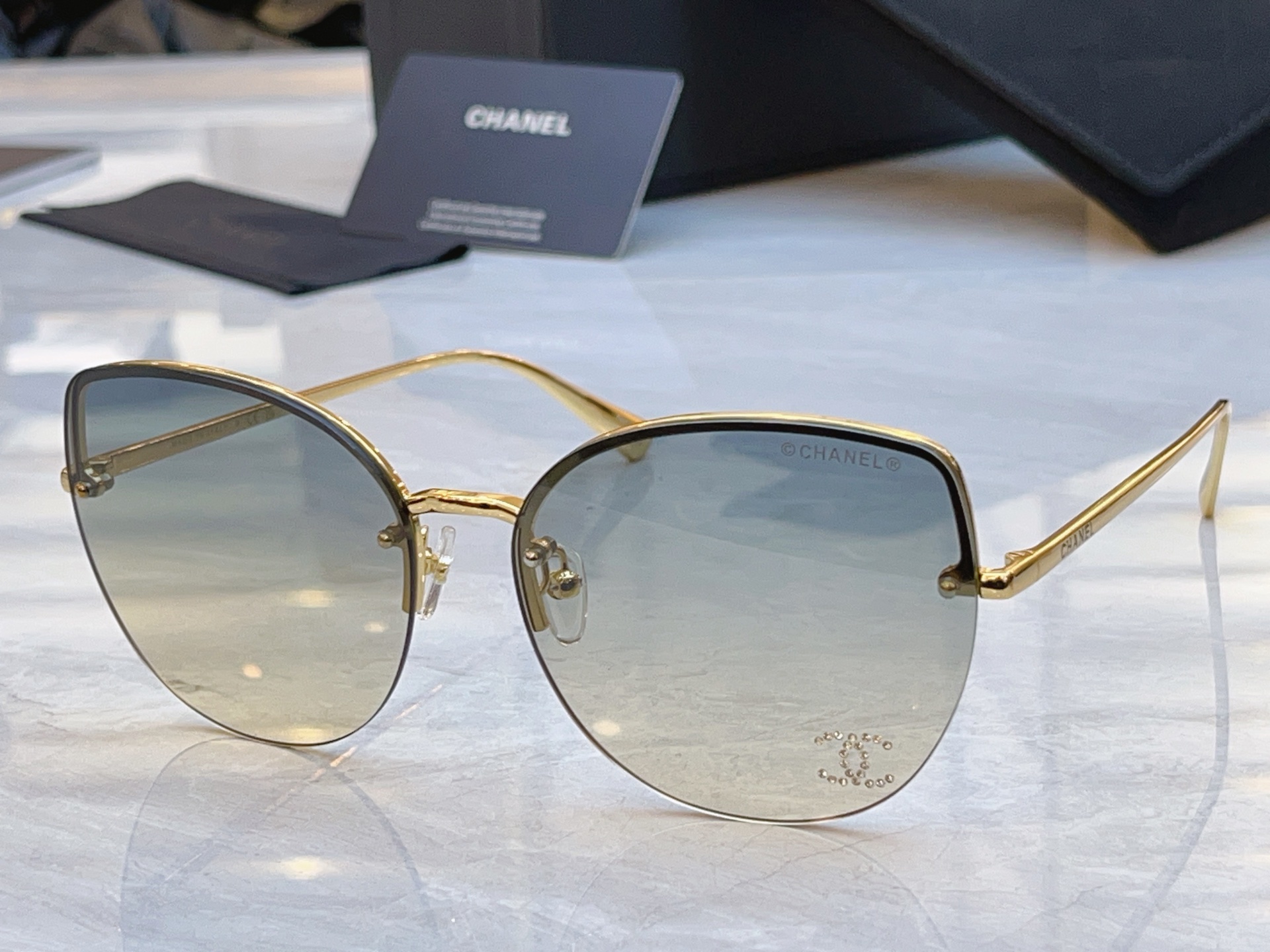 ，【CHANE*】香奈*儿新款太阳镜🕶️，MODEL：CH5491，SIZE：62口16-145