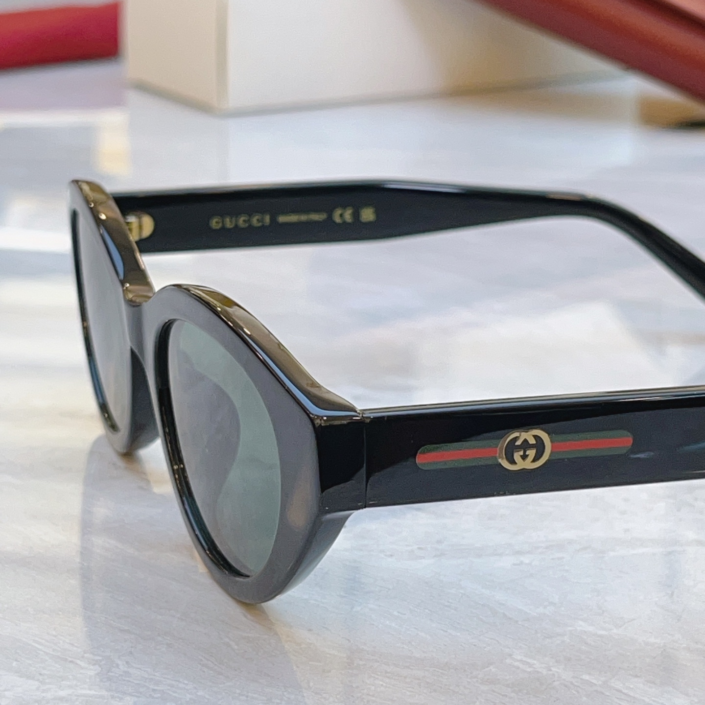 ，【GUCC*】古*驰新款太阳镜，MODEL：GG2105S，SIZE：52口20-145