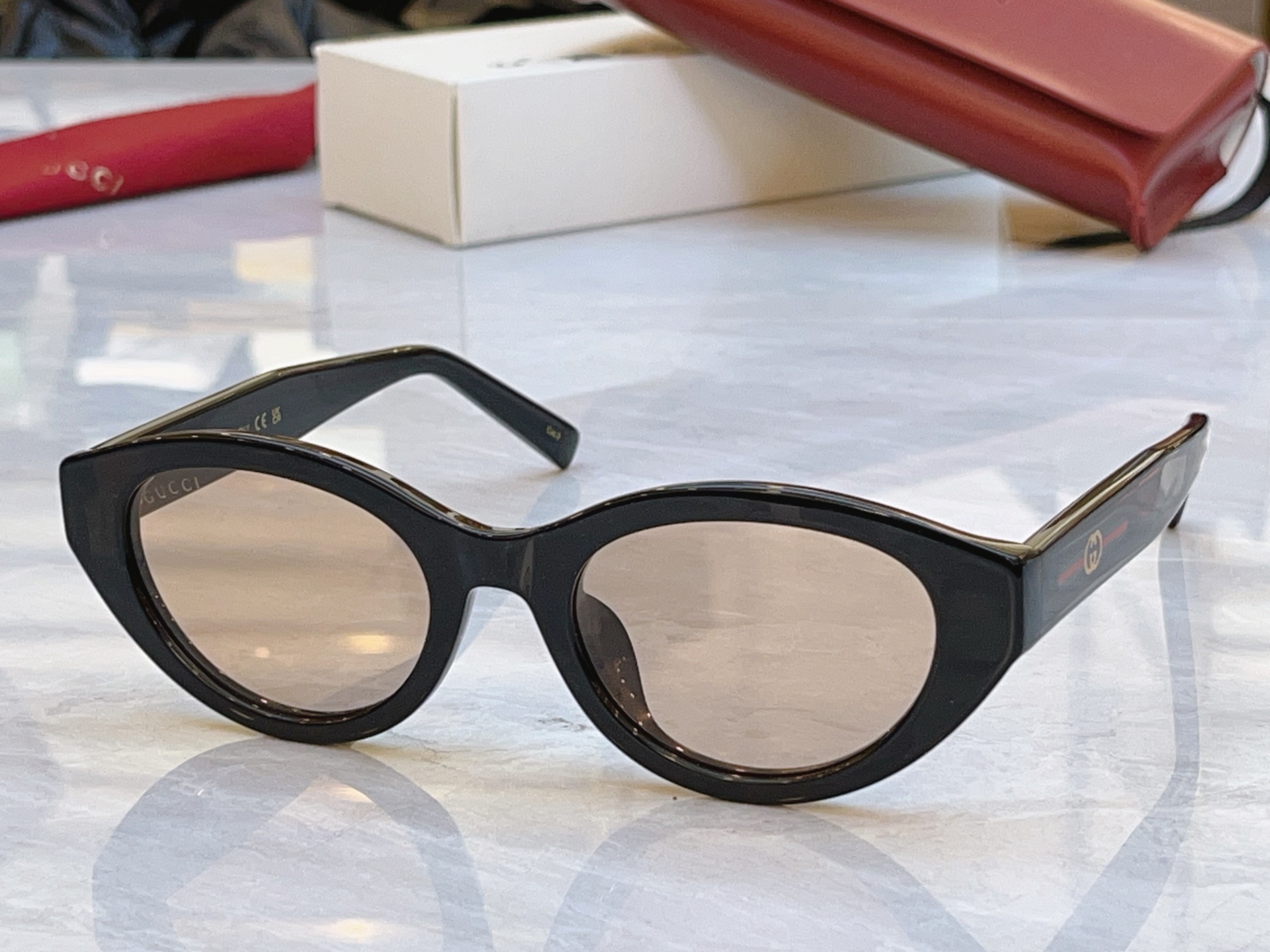 ，【GUCC*】古*驰新款太阳镜，MODEL：GG2105S，SIZE：52口20-145