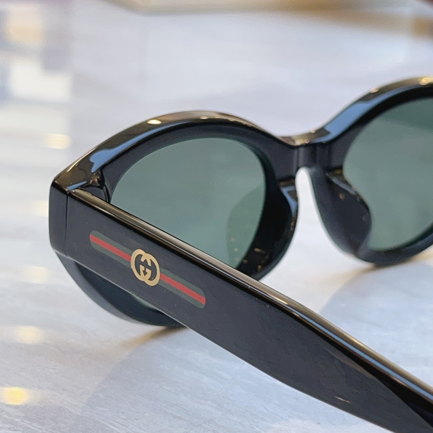 ，【GUCC*】古*驰新款太阳镜，MODEL：GG2105S，SIZE：52口20-145