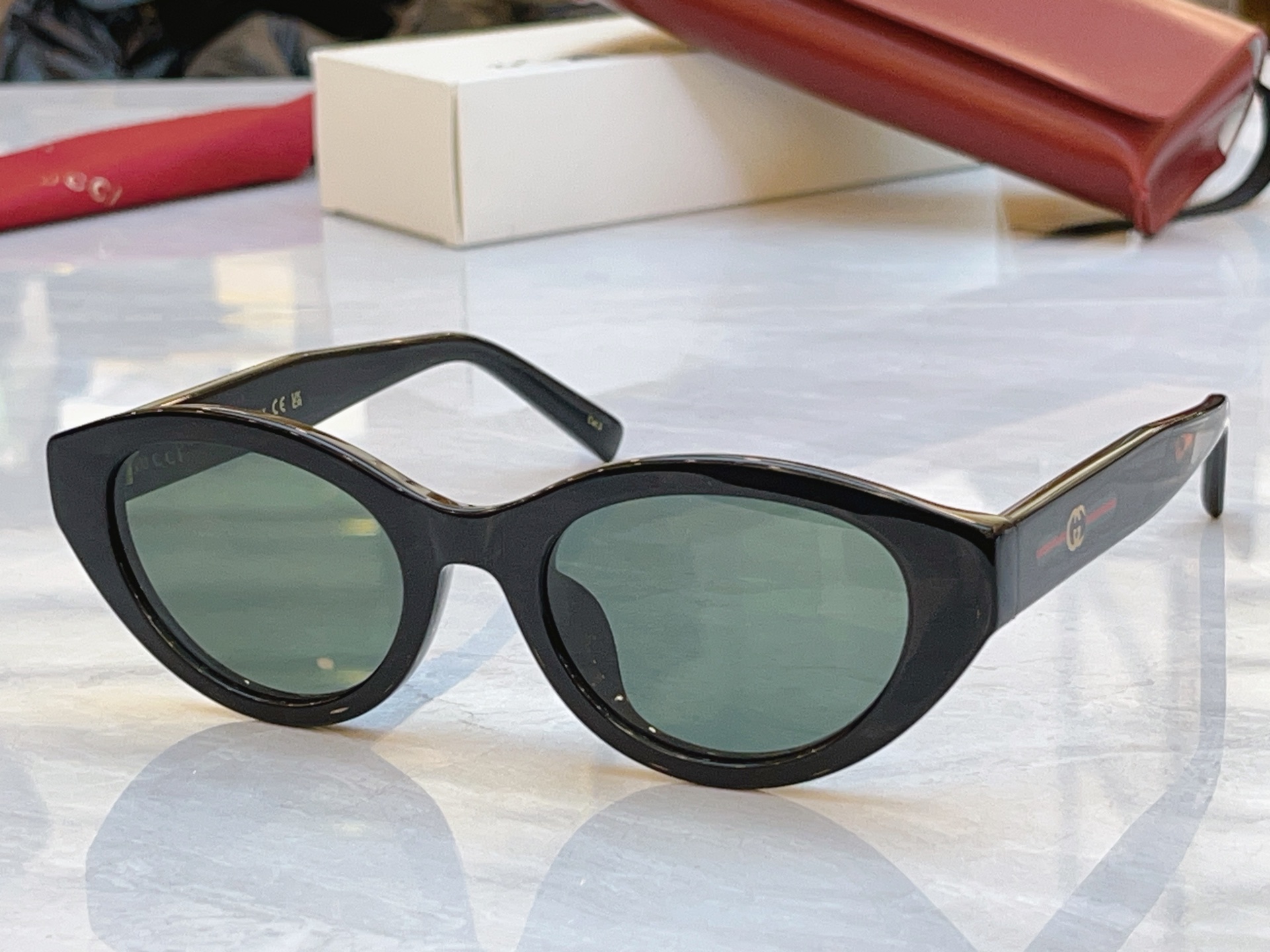 ，【GUCC*】古*驰新款太阳镜，MODEL：GG2105S，SIZE：52口20-145