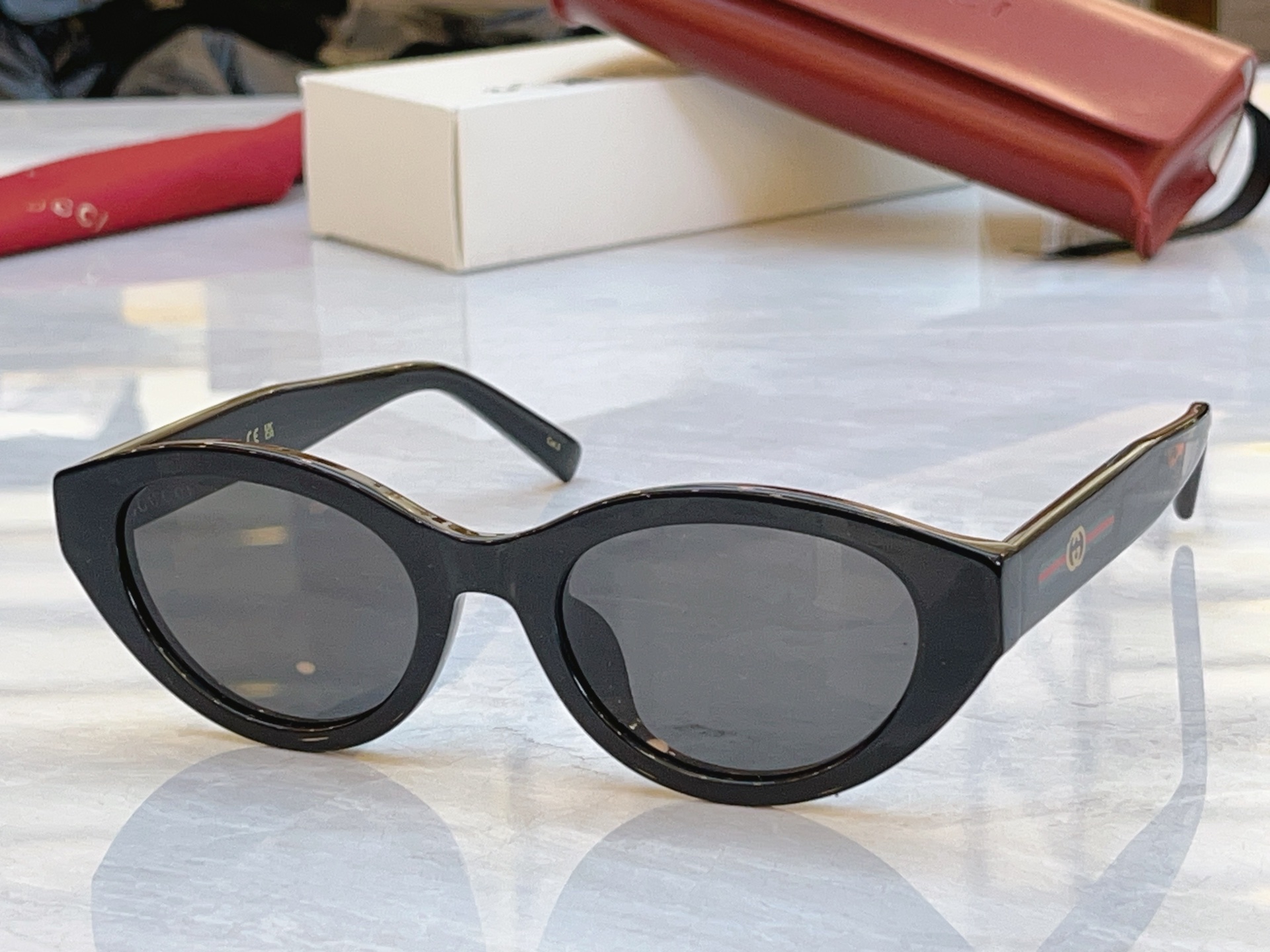 ，【GUCC*】古*驰新款太阳镜，MODEL：GG2105S，SIZE：52口20-145