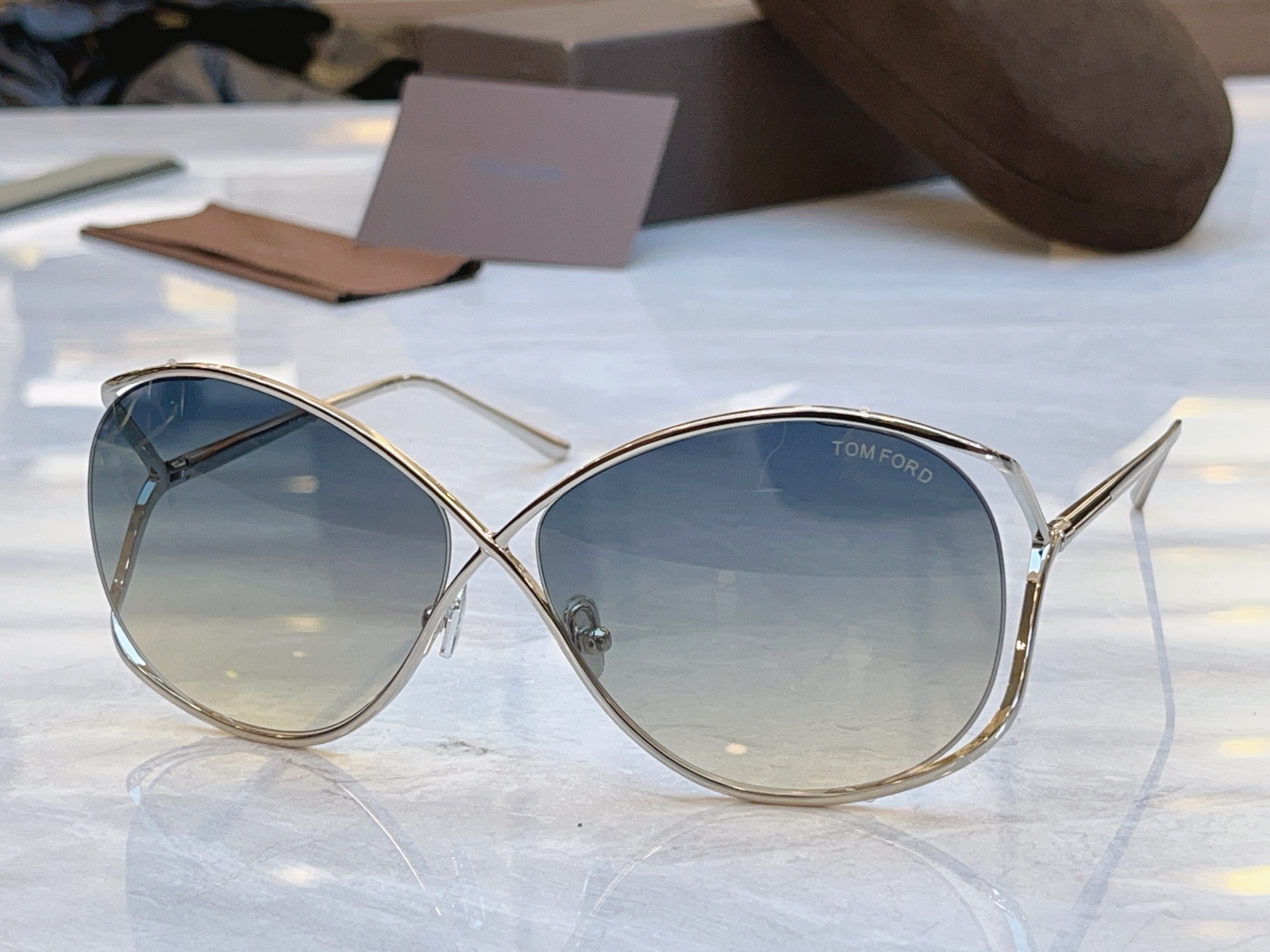 ，【TOM FOR*】汤姆*福特新款太阳镜，MODEL：TF 1007，SIZE：63口14-130