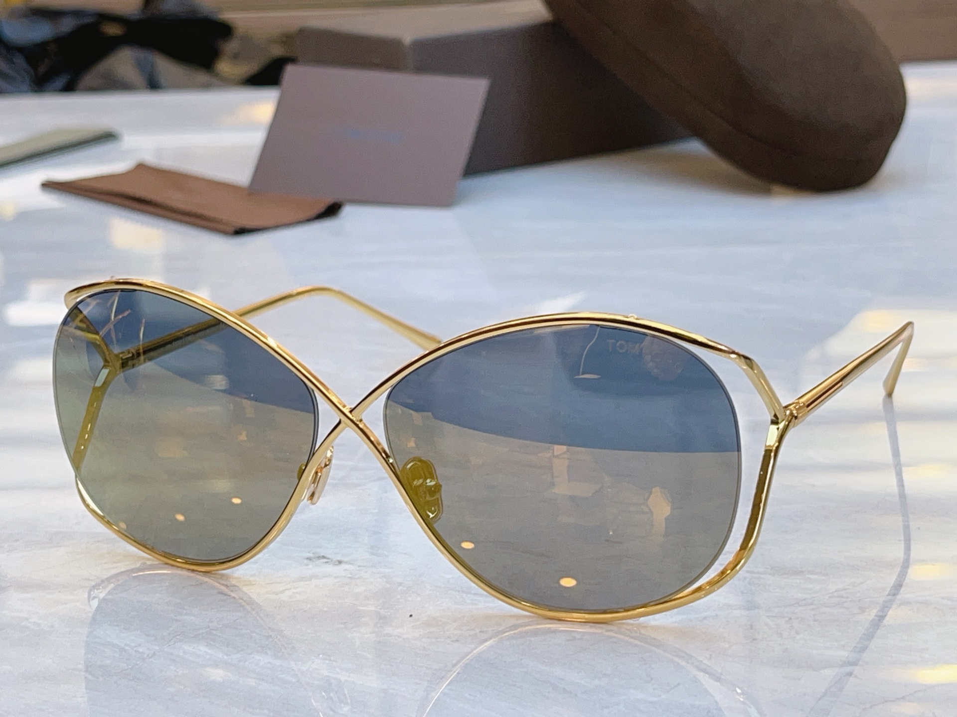 ，【TOM FOR*】汤姆*福特新款太阳镜，MODEL：TF 1007，SIZE：63口14-130