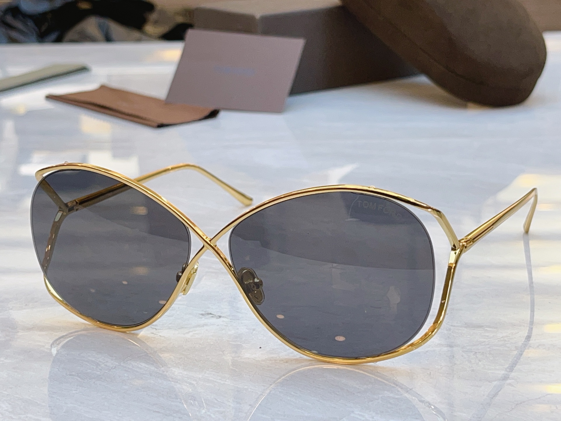 ，【TOM FOR*】汤姆*福特新款太阳镜，MODEL：TF 1007，SIZE：63口14-130