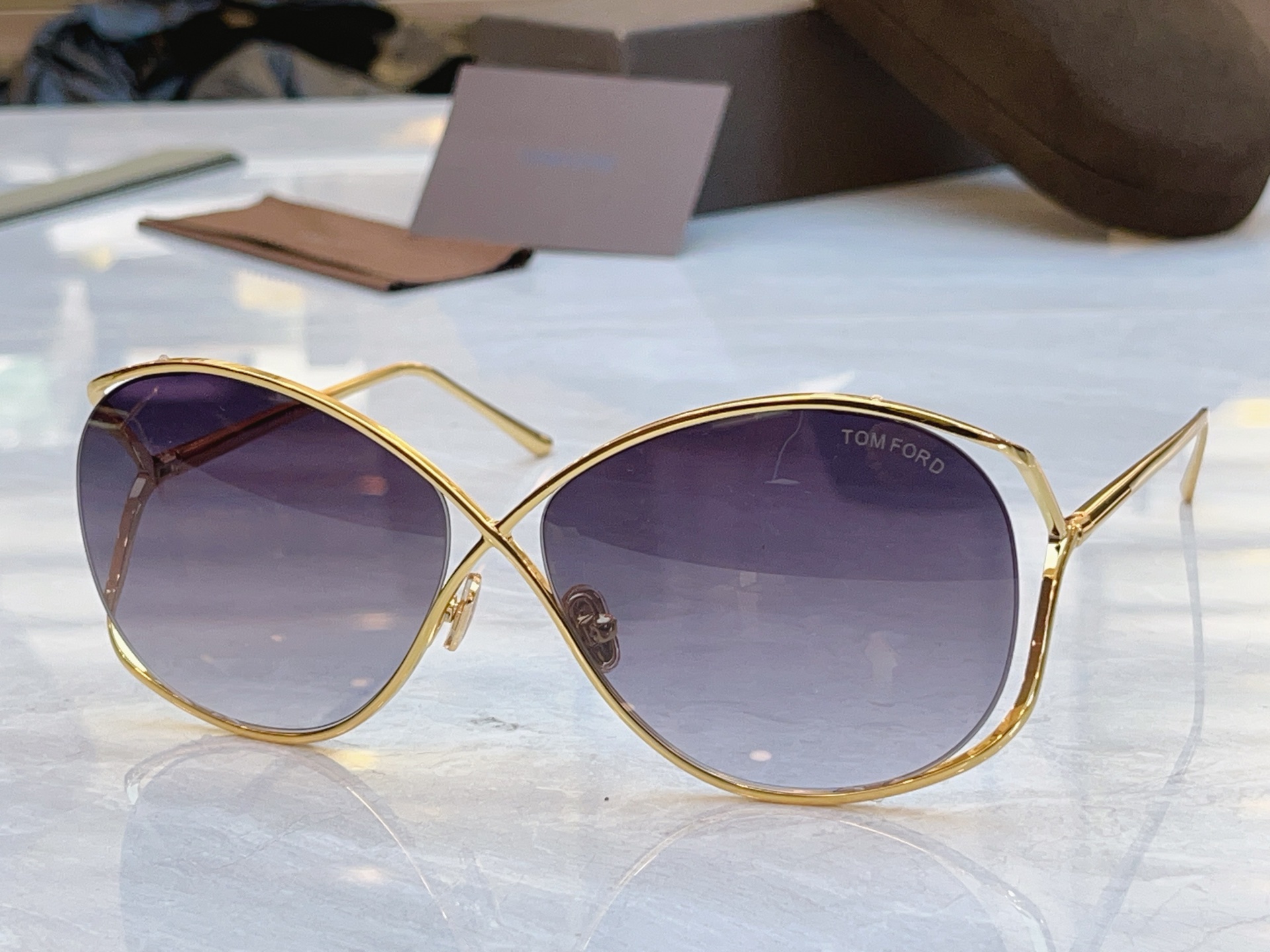 ，【TOM FOR*】汤姆*福特新款太阳镜，MODEL：TF 1007，SIZE：63口14-130