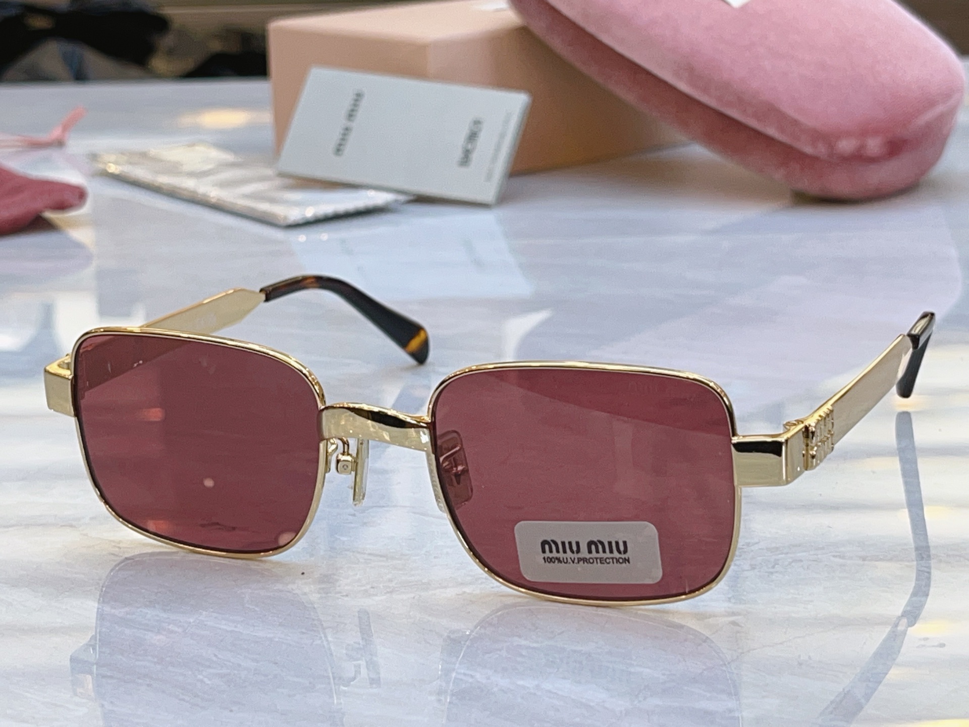 ，【MIUMI*】缪*缪新款太阳镜，Mod: MU B54S，SIZE:52口22-135