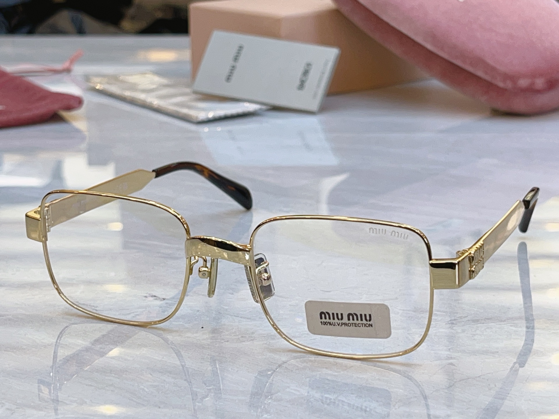 ，【MIUMI*】缪*缪新款太阳镜，Mod: MU B54S，SIZE:52口22-135