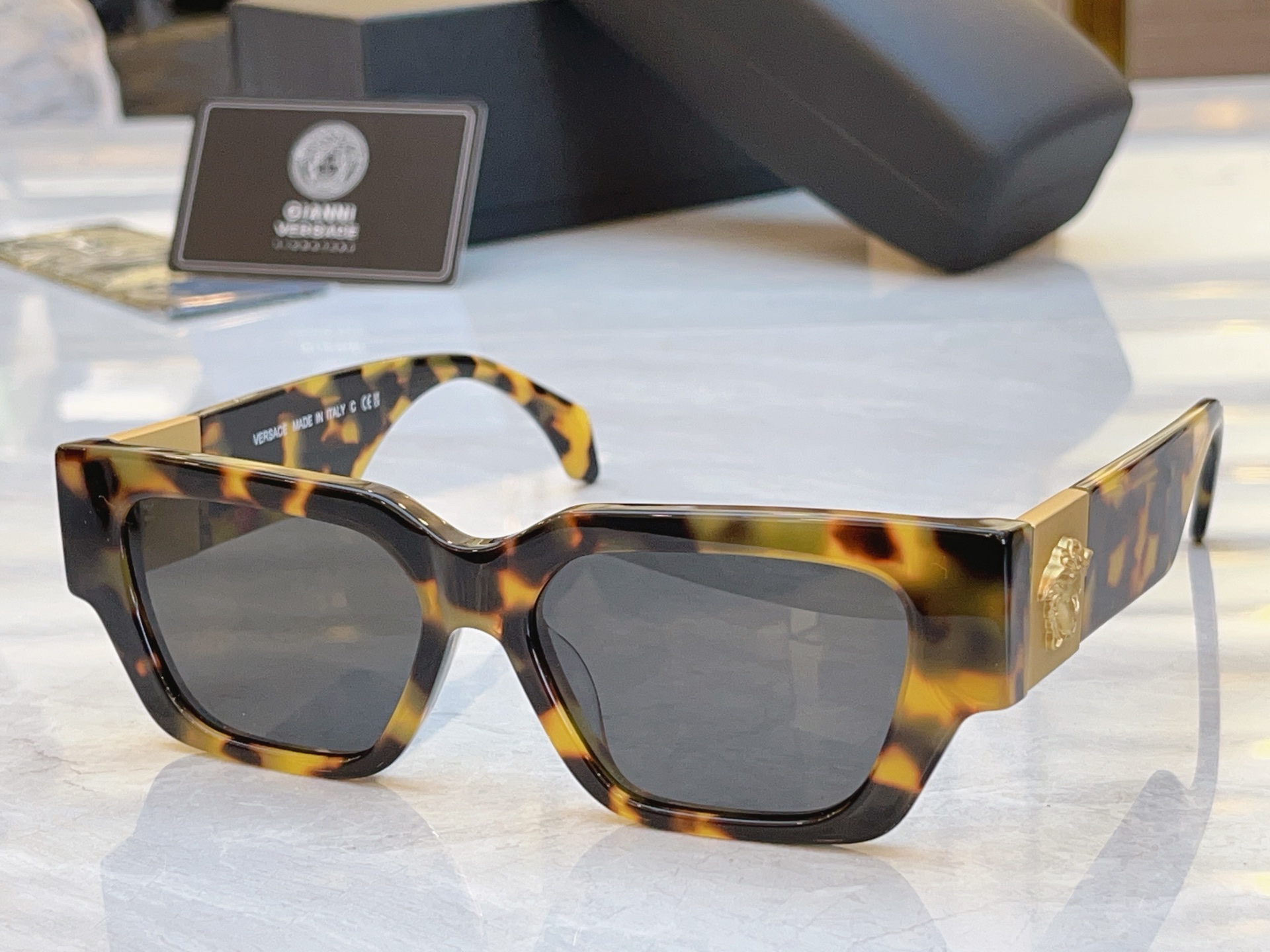 ，【VERSAC*】范思*哲新款太阳镜，MODEL：VE 4497，SIZE：53口15-140