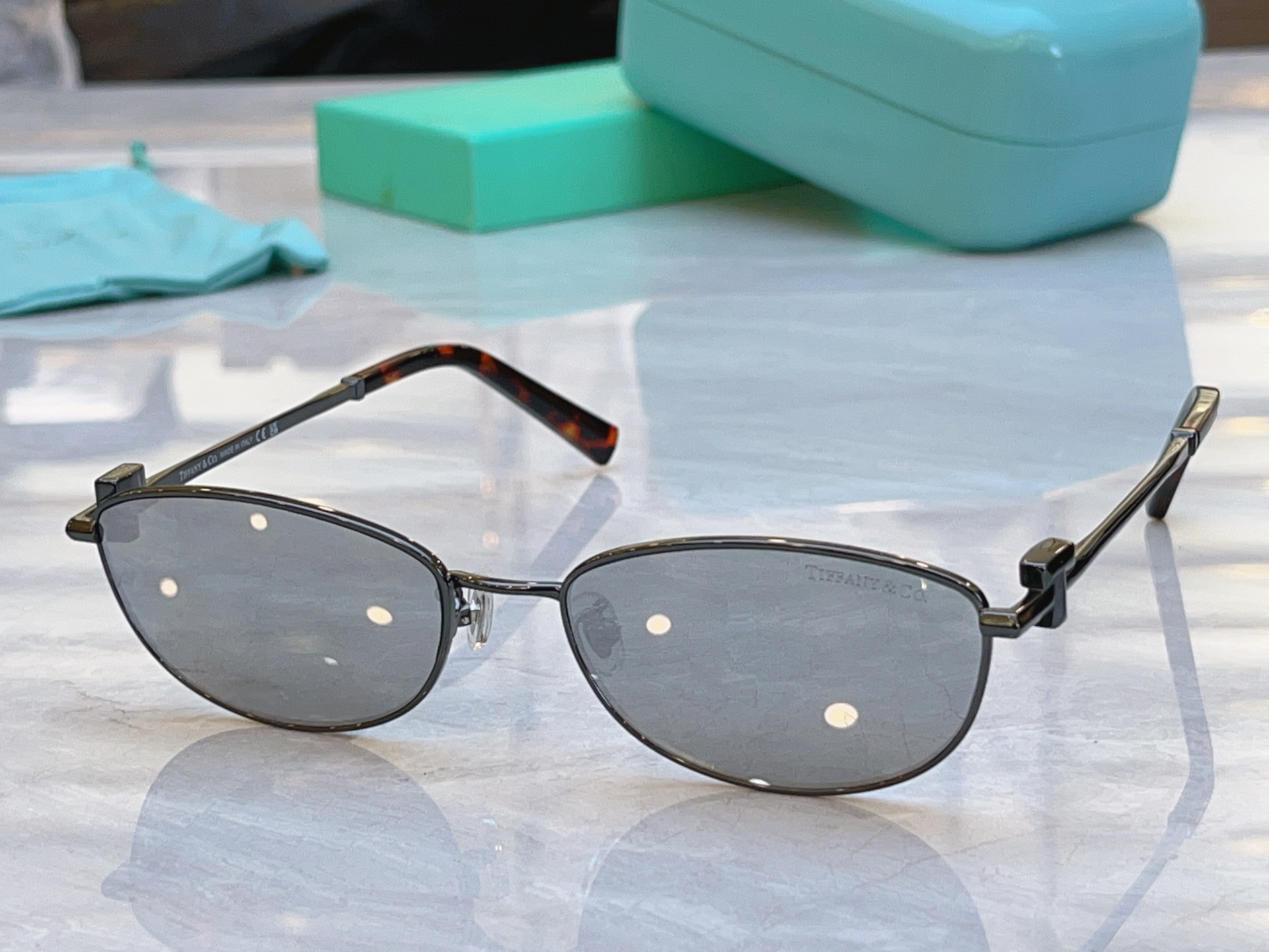 ，【Tiffany & Co.】蒂芙*尼新款太阳镜，Mod：TF3115，Size：56口17-140