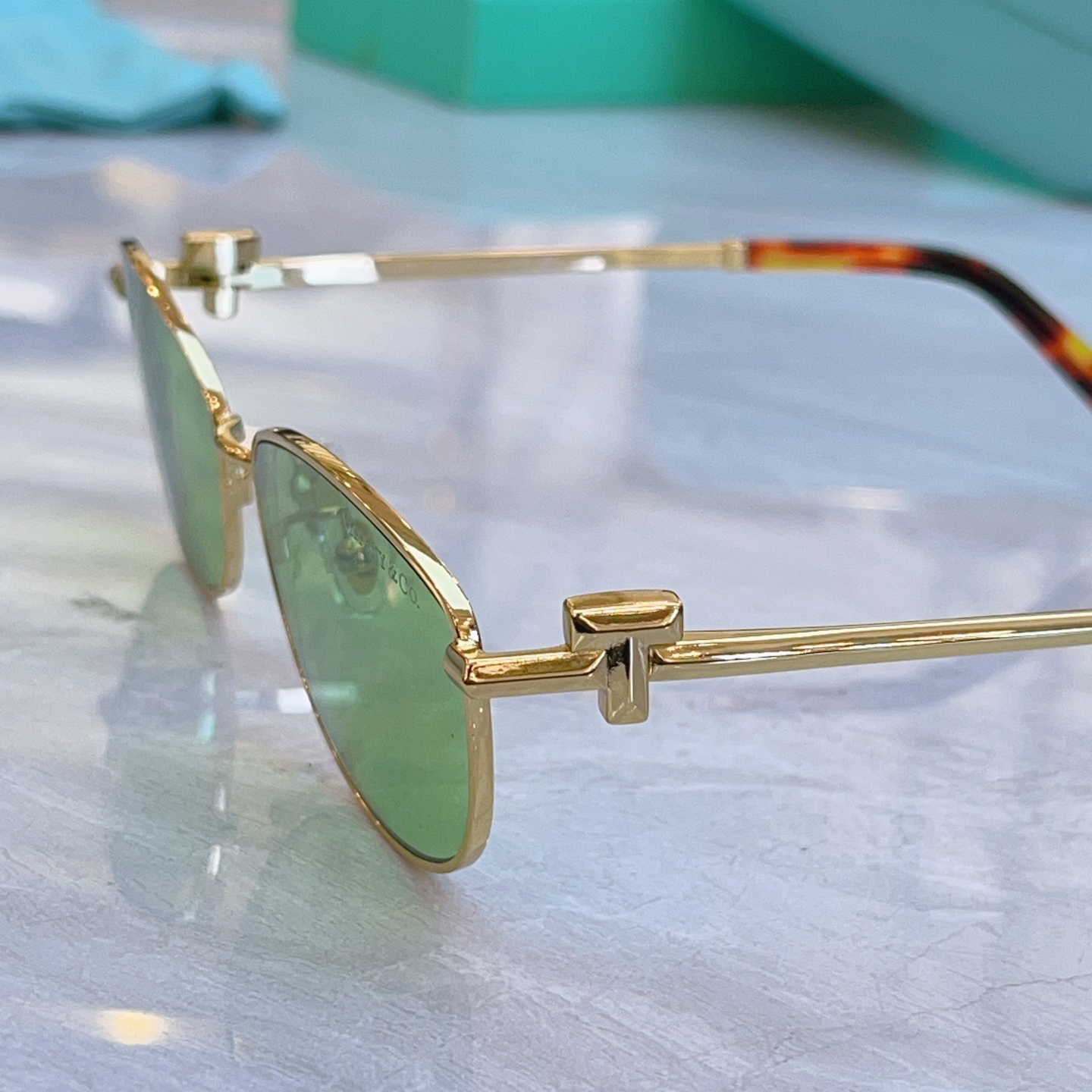 ，【Tiffany & Co.】蒂芙*尼新款太阳镜，Mod：TF3115，Size：56口17-140