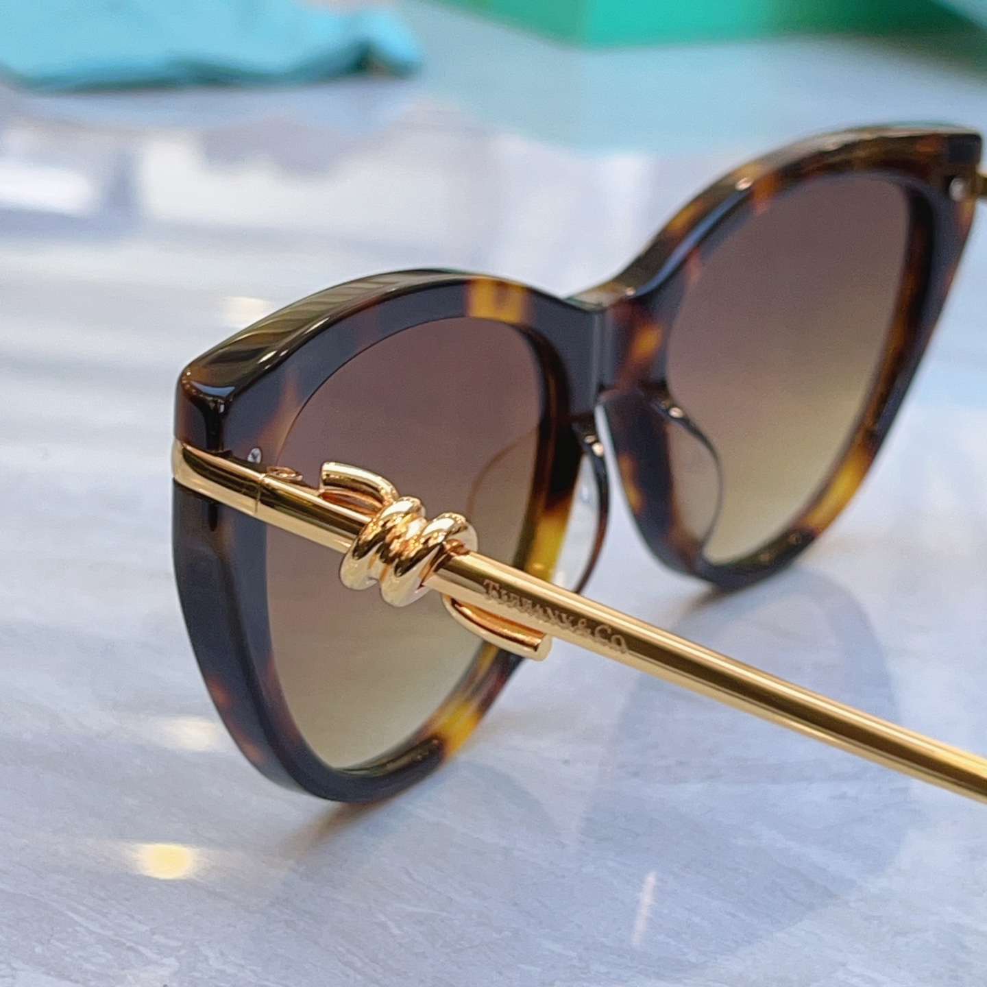 ，【Tiffany & Co.】蒂芙*尼新款太阳镜，Mod：TF4253，Size：56口18-145