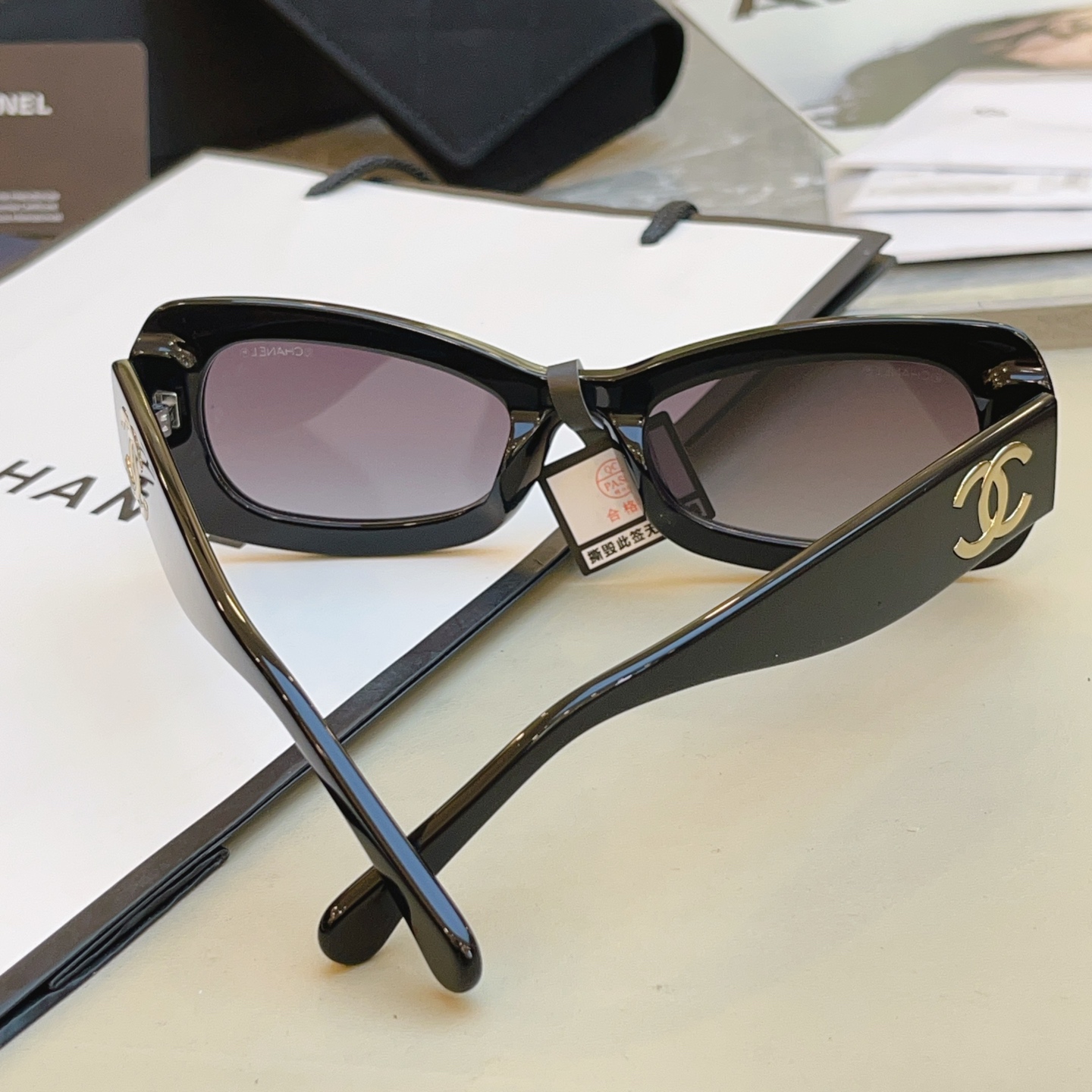 ，【CHANE*】香奈儿新款太阳镜，MODEL：9184，SIZE：52口20-140