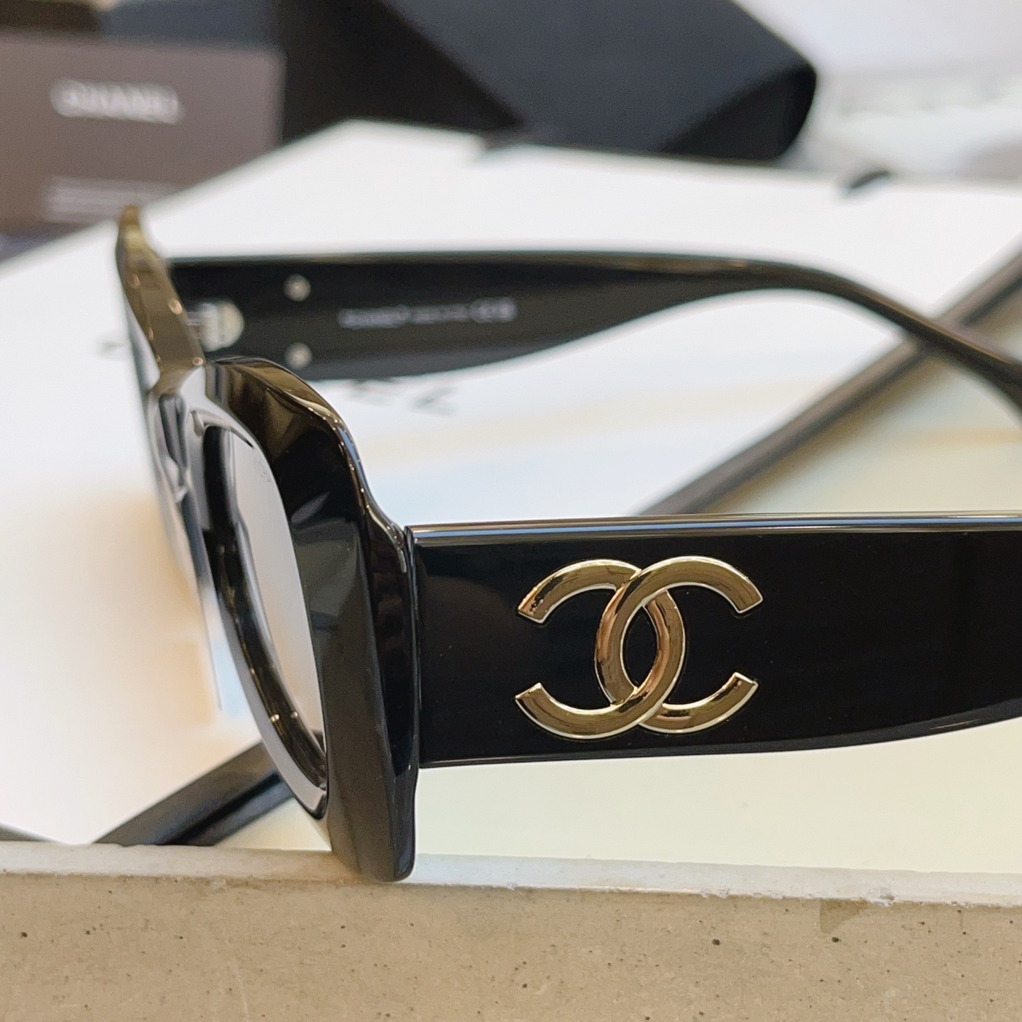 ，【CHANE*】香奈儿新款太阳镜，MODEL：9184，SIZE：52口20-140