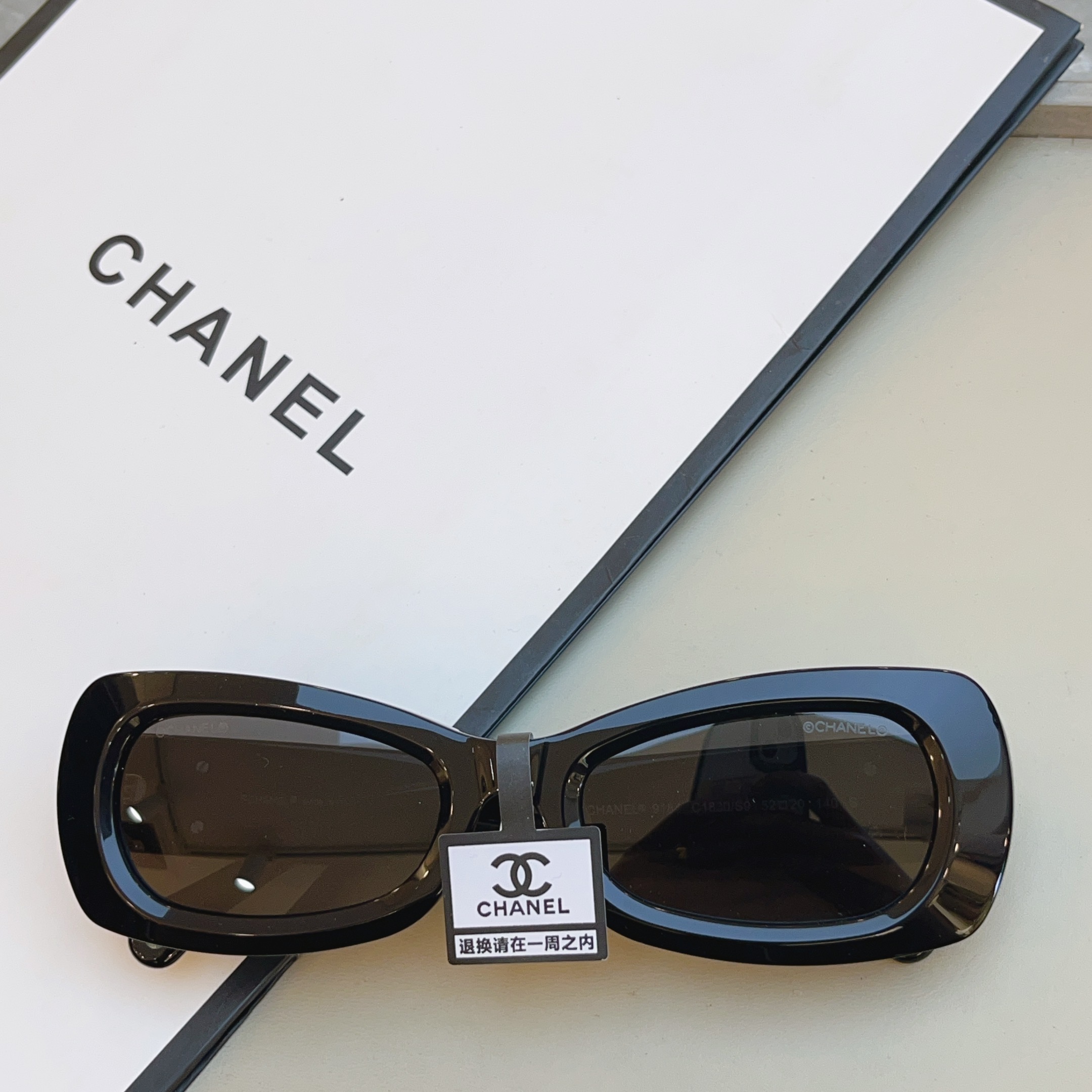 ，【CHANE*】香奈儿新款太阳镜，MODEL：9184，SIZE：52口20-140