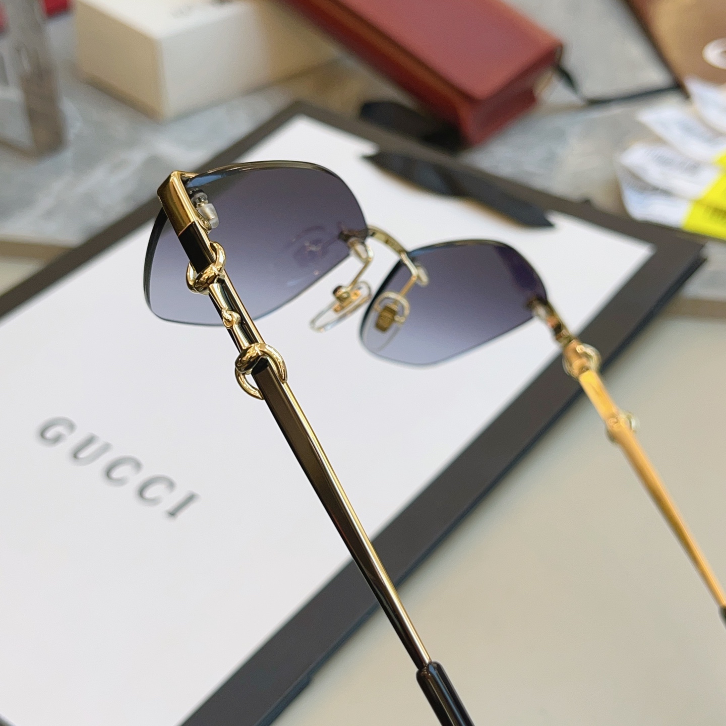 ，【GUCC*】古*驰新款太阳镜 高版本✨，MODEL：GG2050SA，SIZE：60口17-140 