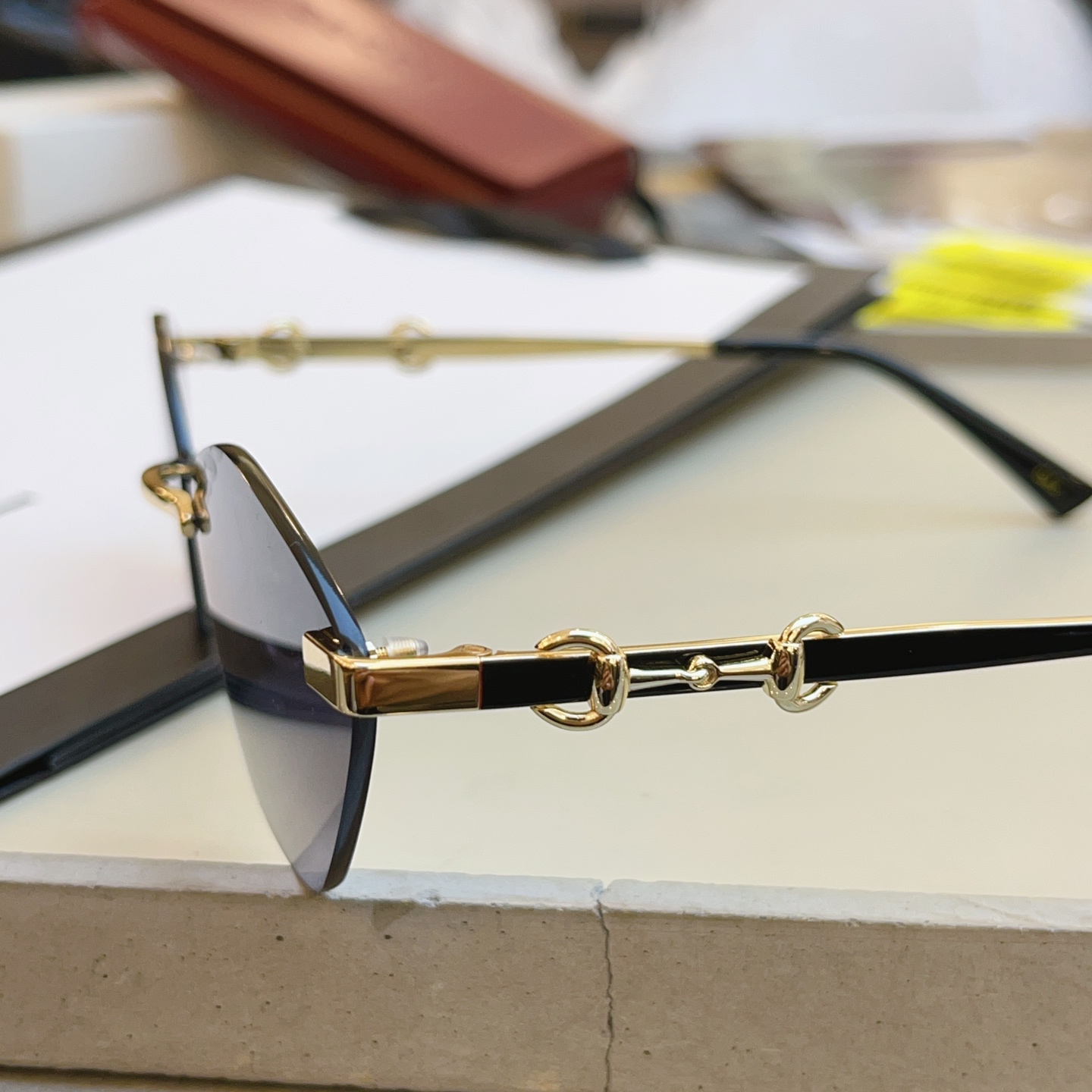 ，【GUCC*】古*驰新款太阳镜 高版本✨，MODEL：GG2050SA，SIZE：60口17-140 