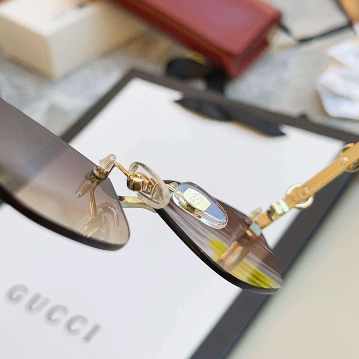 ，【GUCC*】古*驰新款太阳镜 高版本✨，MODEL：GG2050SA，SIZE：60口17-140 