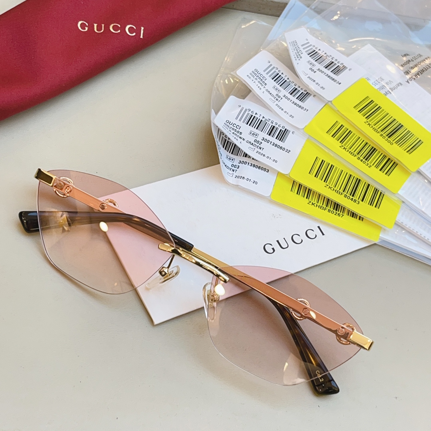 ，【GUCC*】古*驰新款太阳镜 高版本✨，MODEL：GG2050SA，SIZE：60口17-140 