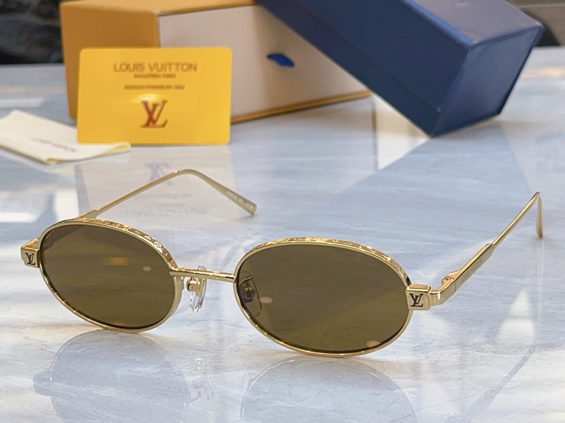 ，【LOUIS VUITTO*】路易*威登新款太阳镜，MODEL：Z2912U，SIZE：53口20-1