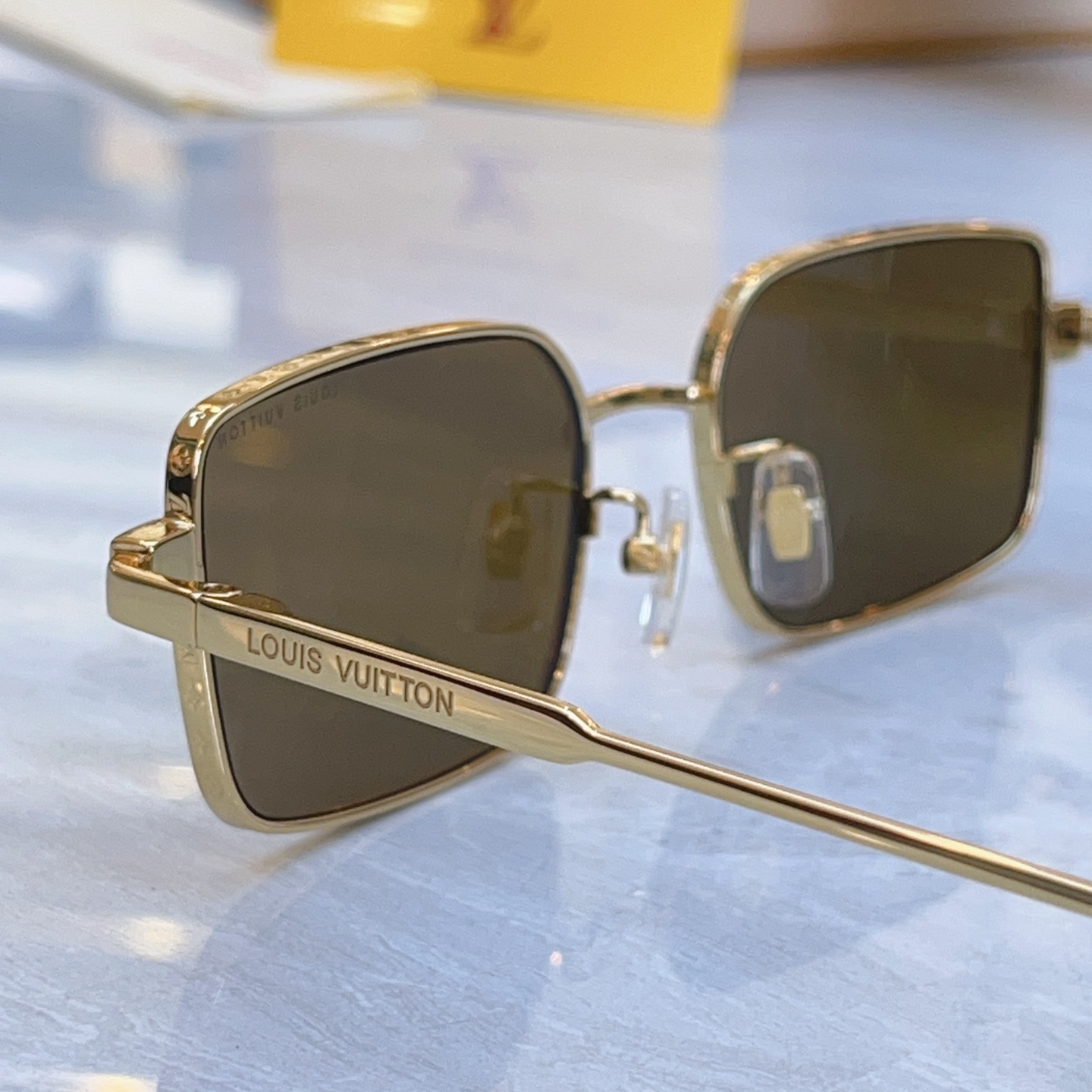 ，【LOUIS VUITTO*】路易*威登新款太阳镜，MODEL：Z2744U，SIZE：53口19-1