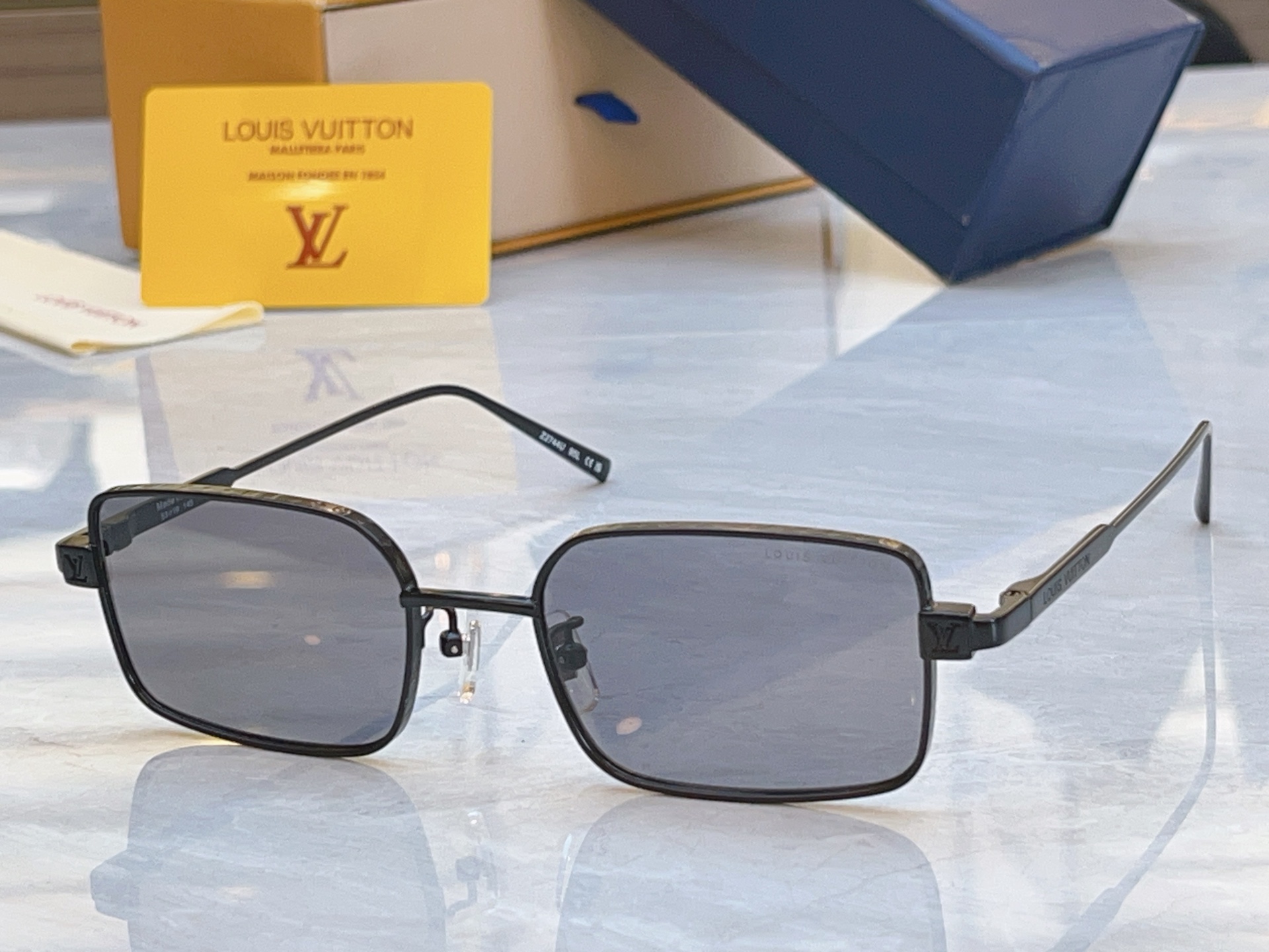 ，【LOUIS VUITTO*】路易*威登新款太阳镜，MODEL：Z2744U，SIZE：53口19-1