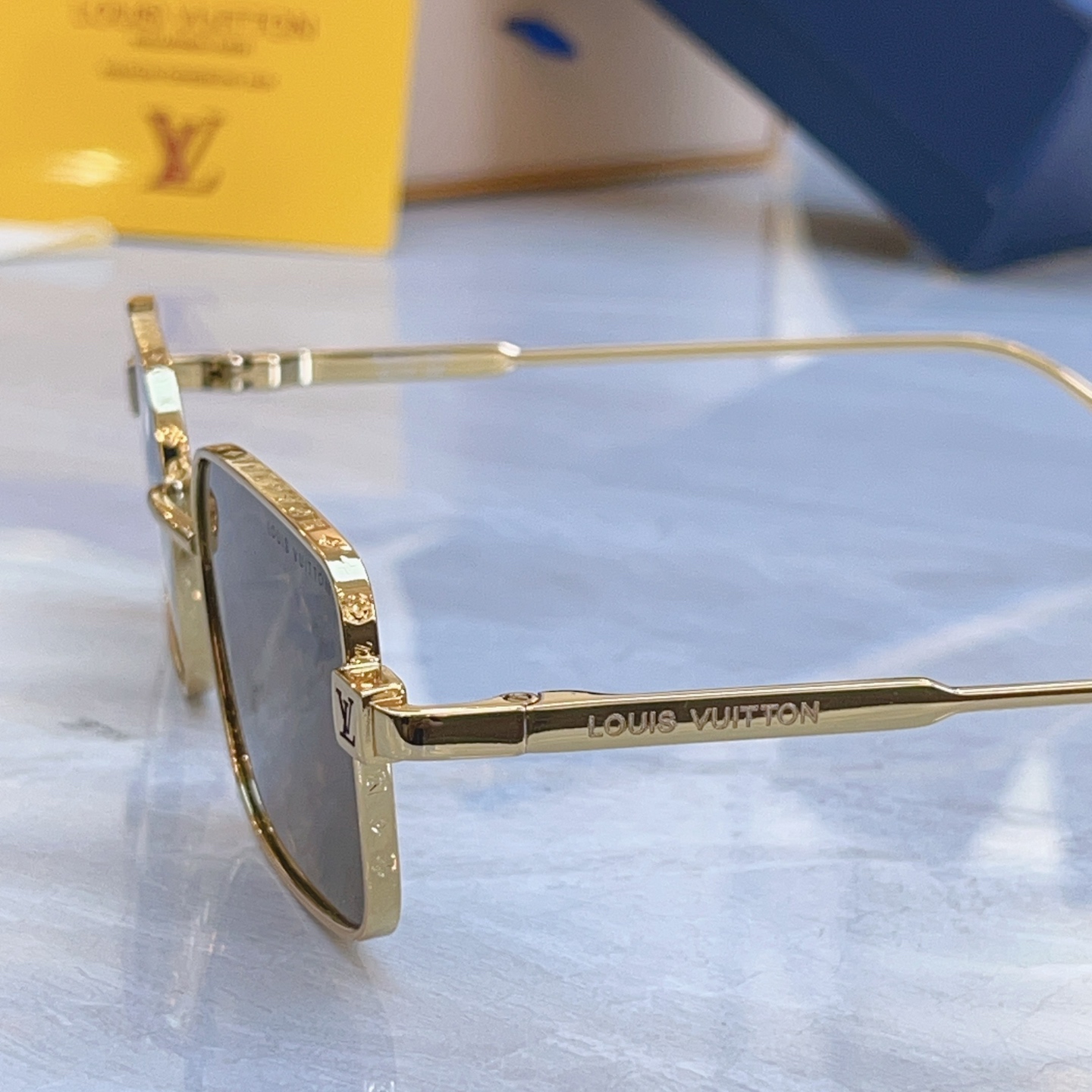 ，【LOUIS VUITTO*】路易*威登新款太阳镜，MODEL：Z2744U，SIZE：53口19-1