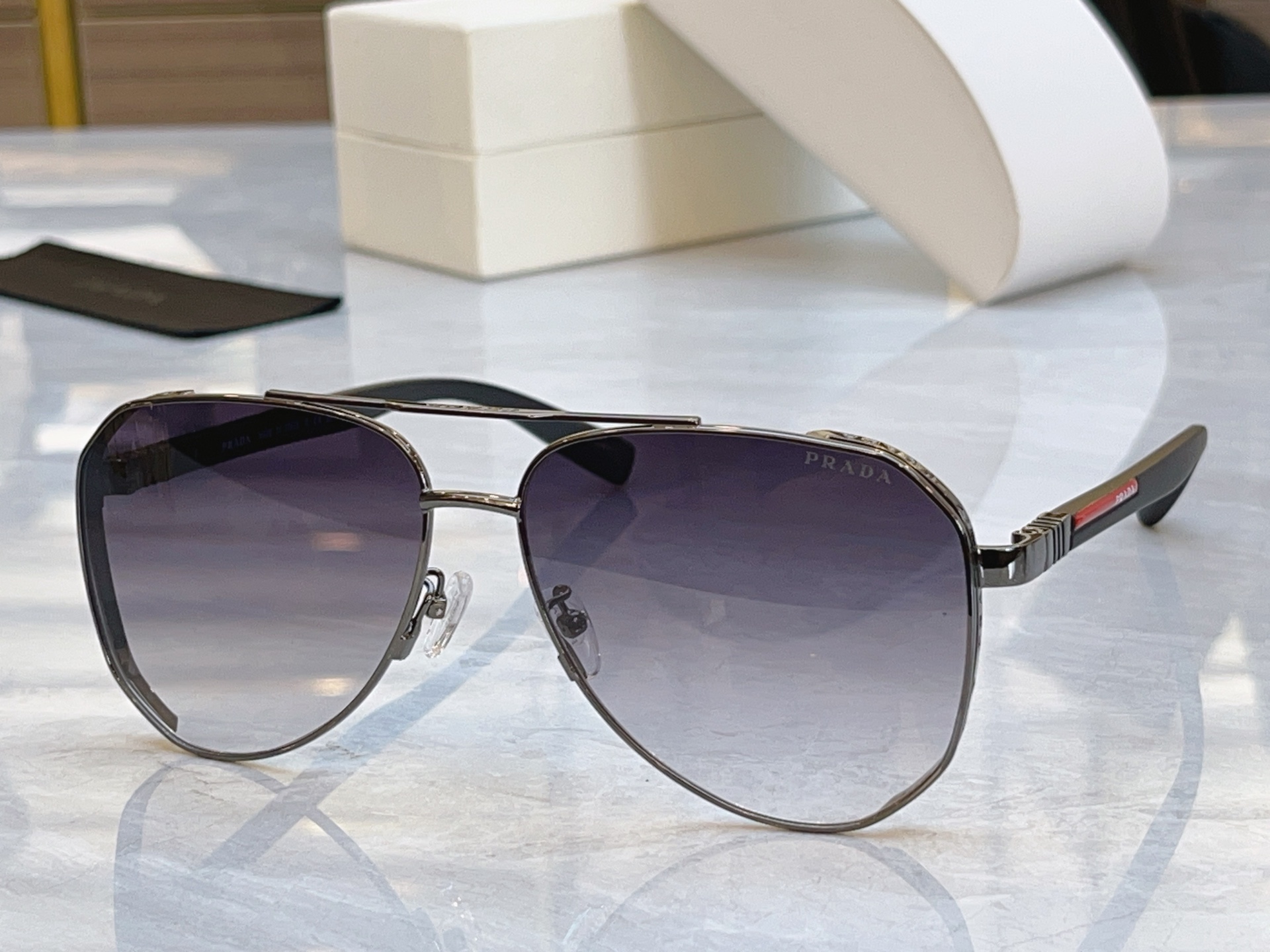 ，【PRAD*】普拉*达新款太阳镜🕶️，MODEL：PR 181，SIZE：61口14-145