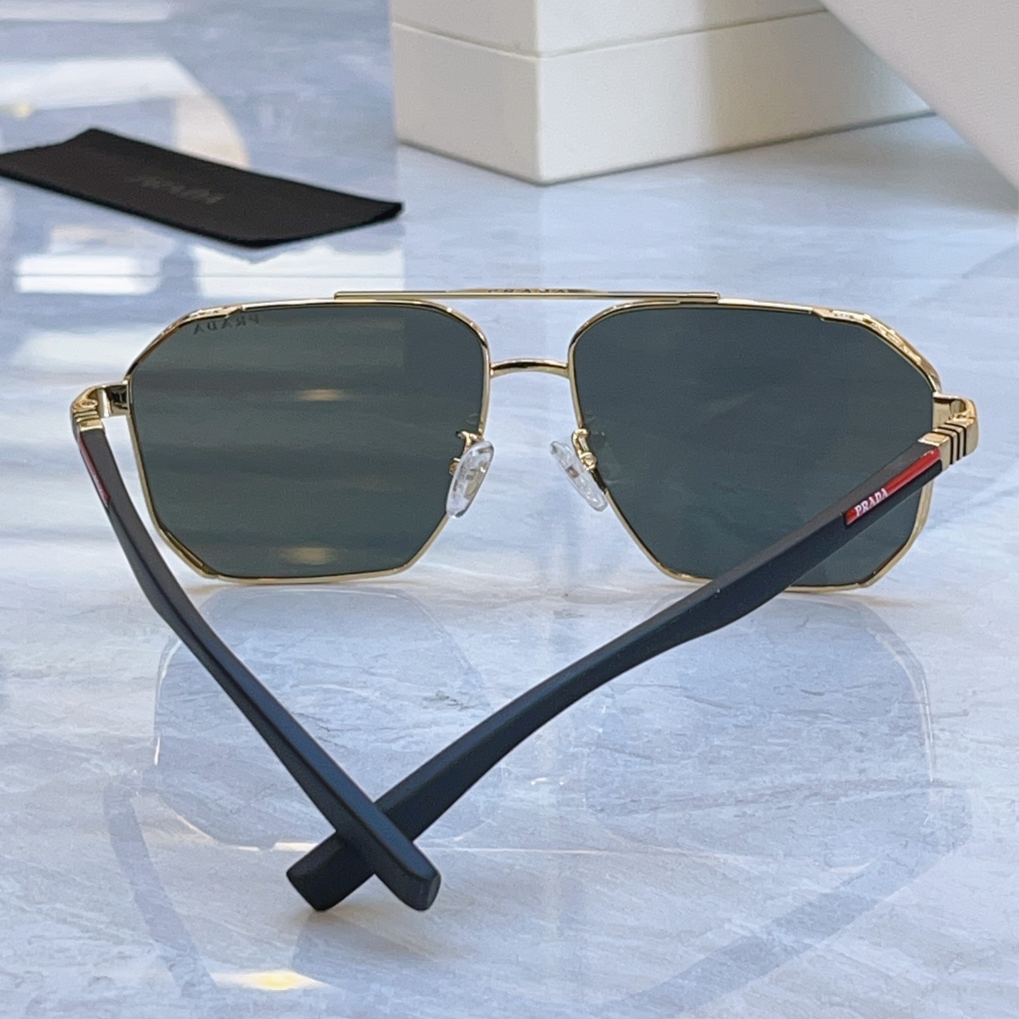 ，【PRAD*】普拉*达新款太阳镜🕶️，MODEL：PR 182，SIZE：61口14-145