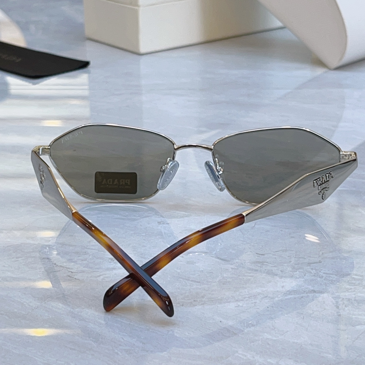 ，【PRAD*】普拉*达新款太阳镜🕶️，MODEL：PR D50S，SIZE：67口16-140