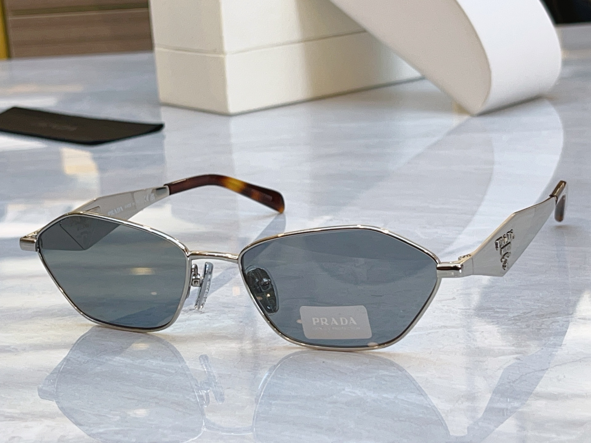 NO:756013,,【PRAD*】Prada new sunglasses,MODELPR D50S,SIZE67 mouth 16-glasses sunglasses,glasses,prada,prada19860909,【PRAD*】普拉*达新款太阳镜,MODELPR D50S,SIZE67口16-眼镜墨镜太阳镜,眼镜,prada,prada,glasses