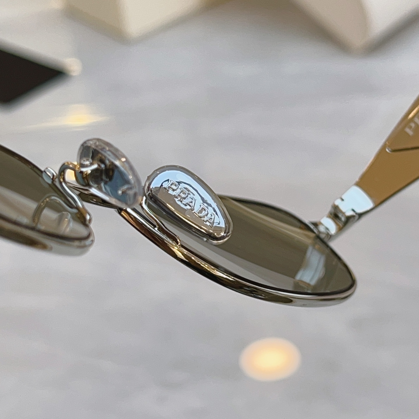 ，【PRAD*】普拉*达新款太阳镜🕶️，MODEL：PR D51S，SIZE：55口18-140