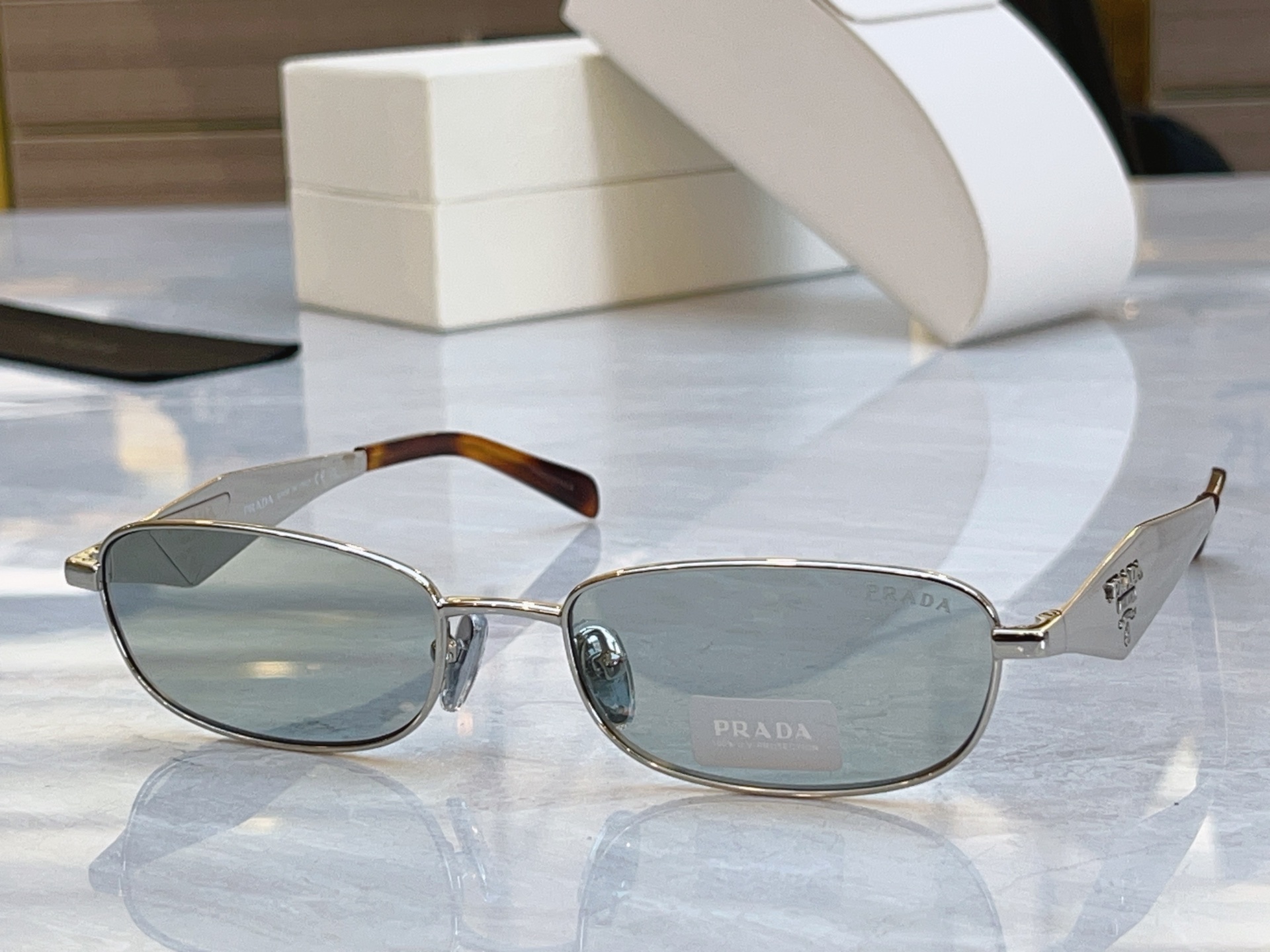 NO:756016,,【PRAD*】Prada new sunglasses,MODELPR D51S,SIZE55 mouth 18-glasses sunglasses,glasses,prada,prada19860909,【PRAD*】普拉*达新款太阳镜,MODELPR D51S,SIZE55口18-眼镜墨镜太阳镜,眼镜,prada,prada,glasses