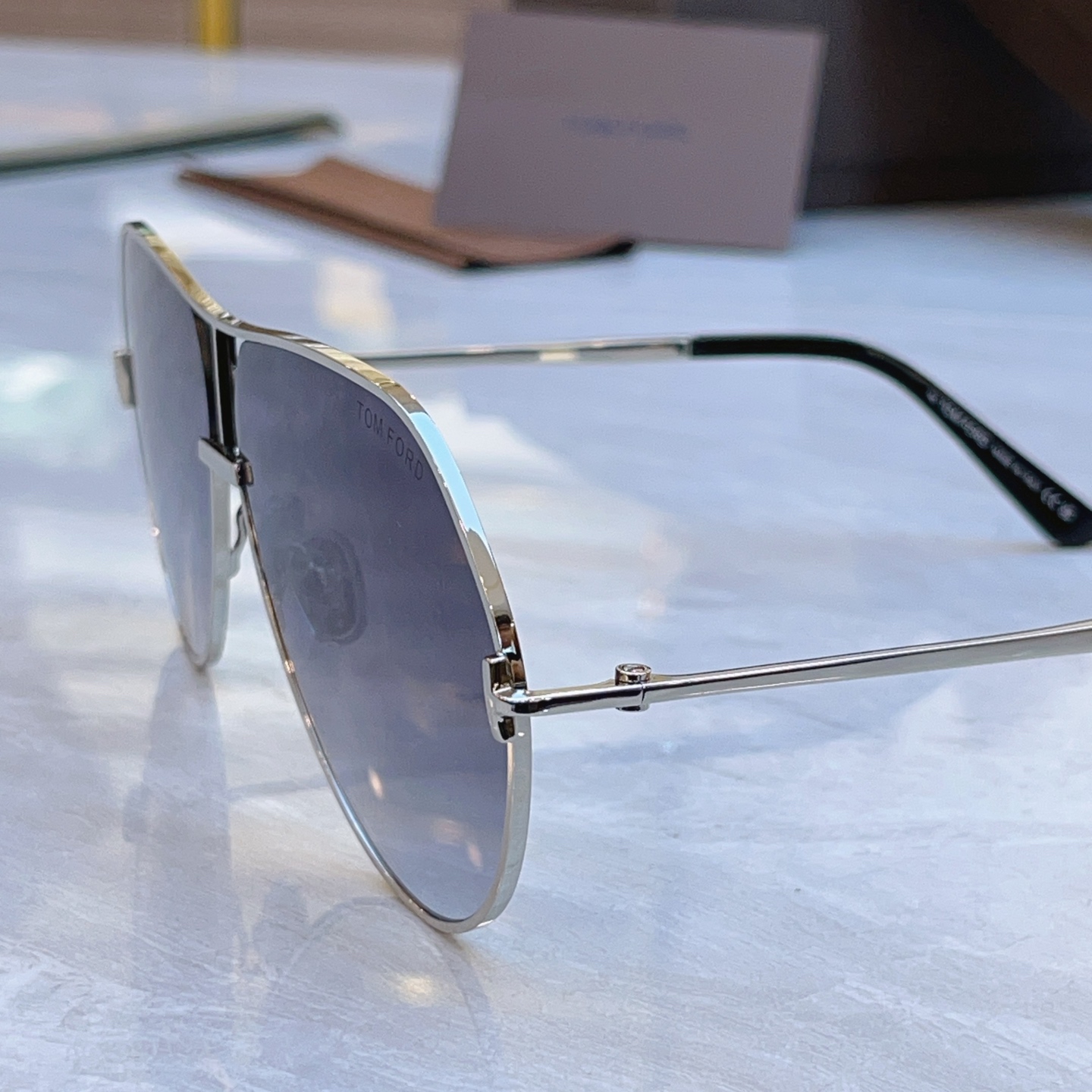 ，【TOM FOR*】汤姆*福特新款太阳镜，MODEL：TF 1281，SIZE：63口10-135