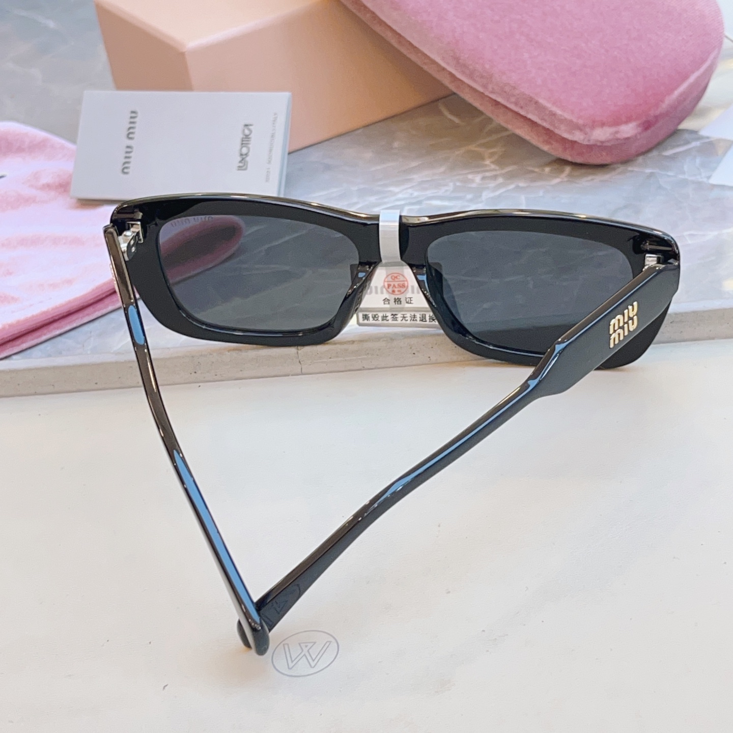 ，【MIUMI*】缪*缪新款太阳镜，Mod: MU B12S-F，SIZE:56口18-140
