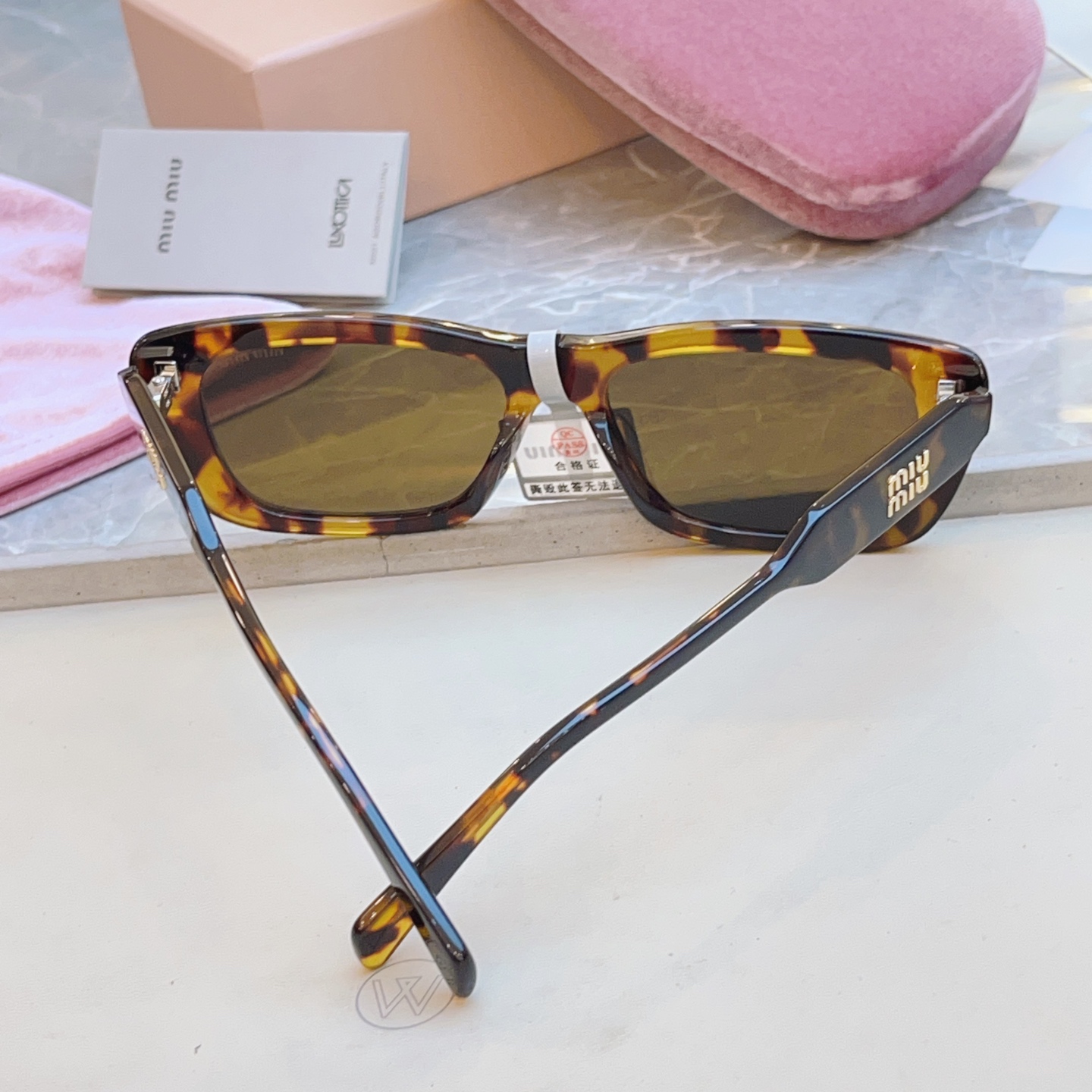 ，【MIUMI*】缪*缪新款太阳镜，Mod: MU B12S-F，SIZE:56口18-140