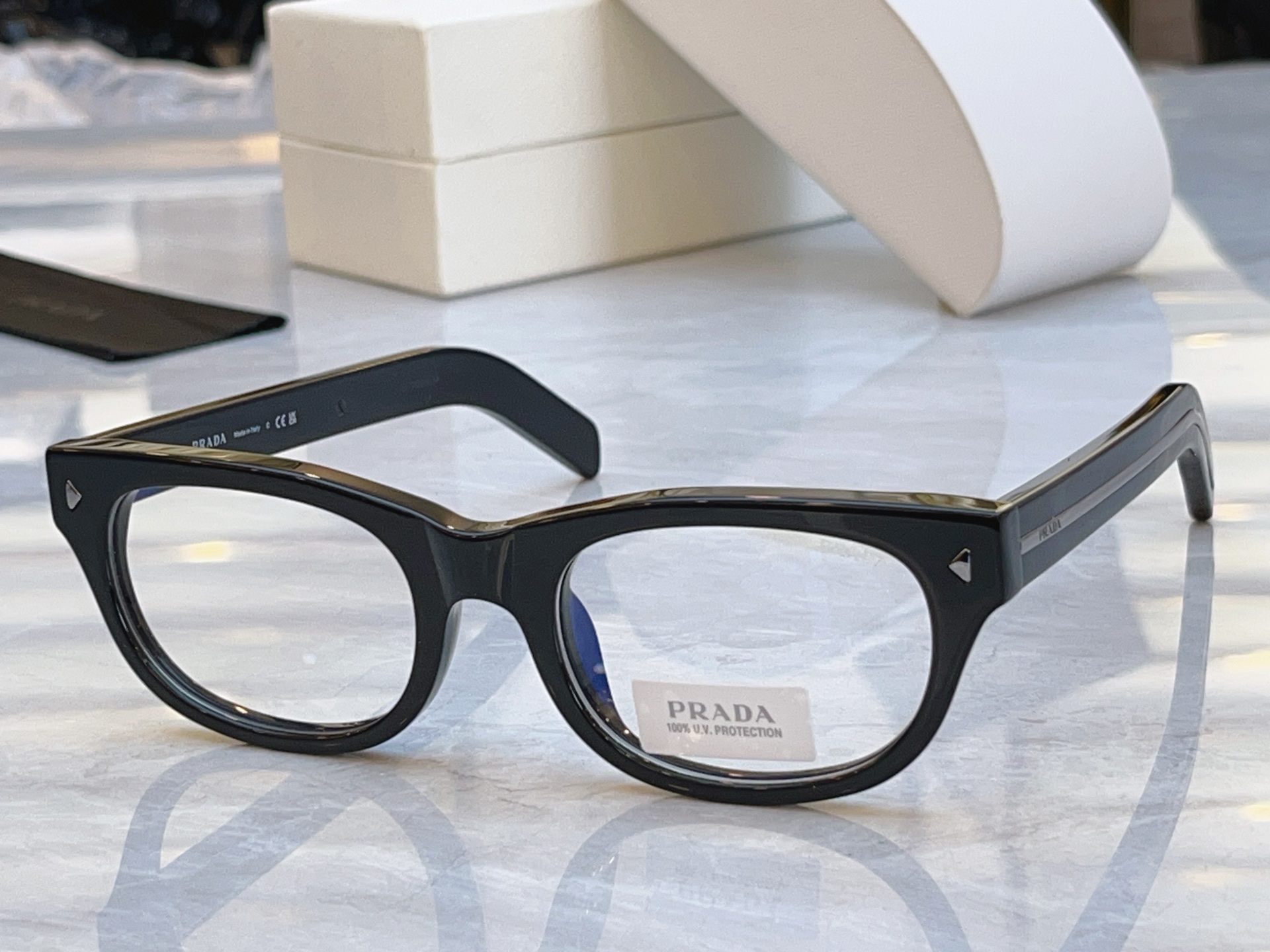 ，【PRAD*】普拉*达新款太阳镜🕶️，MODEL：SPR C09，SIZE：52口20-145