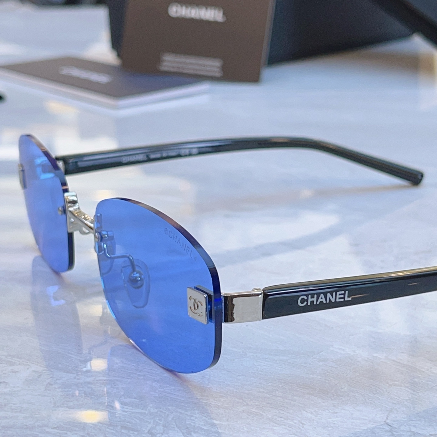 ，【CHANE*】香奈儿新款太阳镜，MODEL：CH7122S，SIZE：61口23-145
