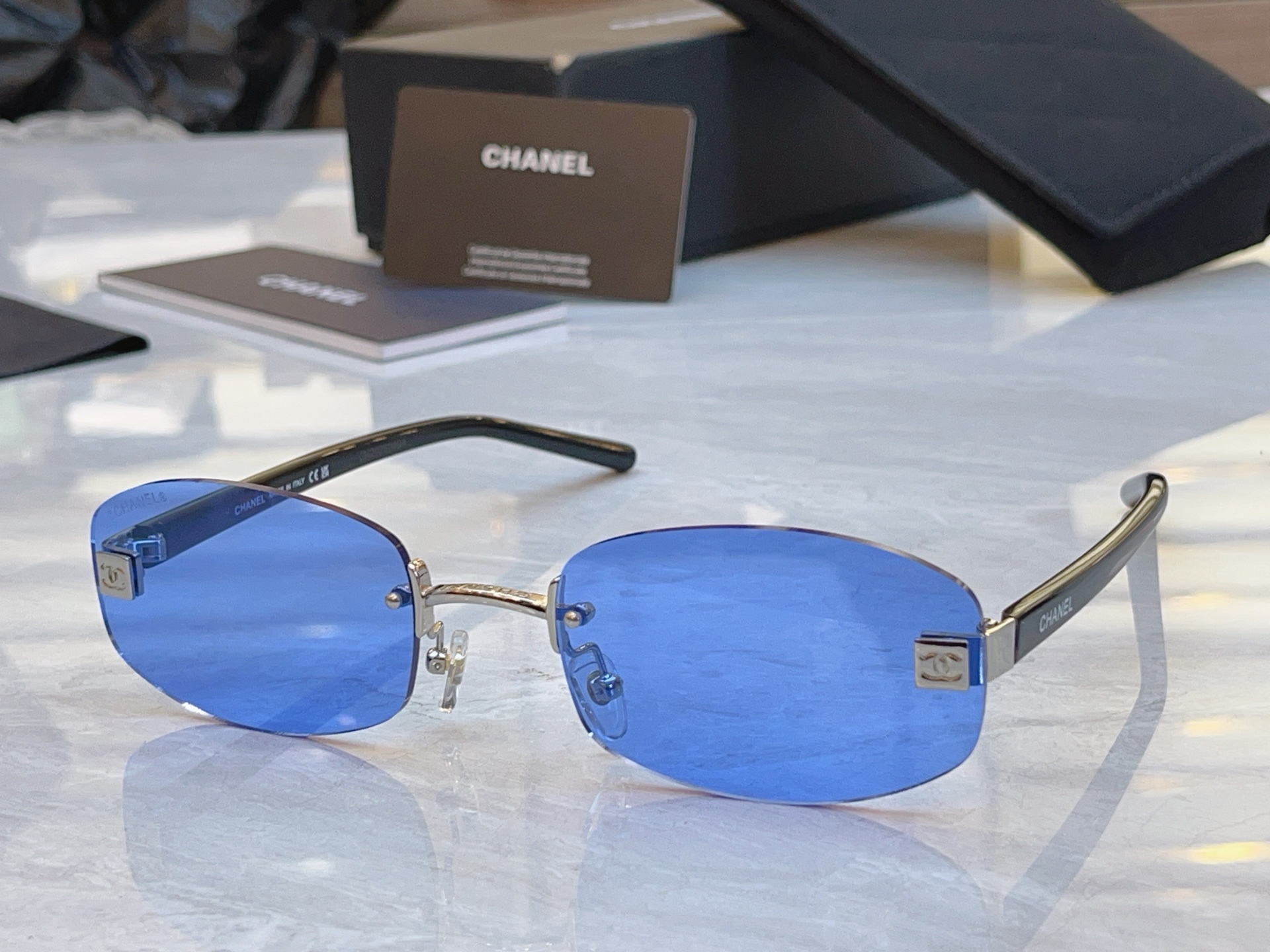 ，【CHANE*】香奈儿新款太阳镜，MODEL：CH7122S，SIZE：61口23-145