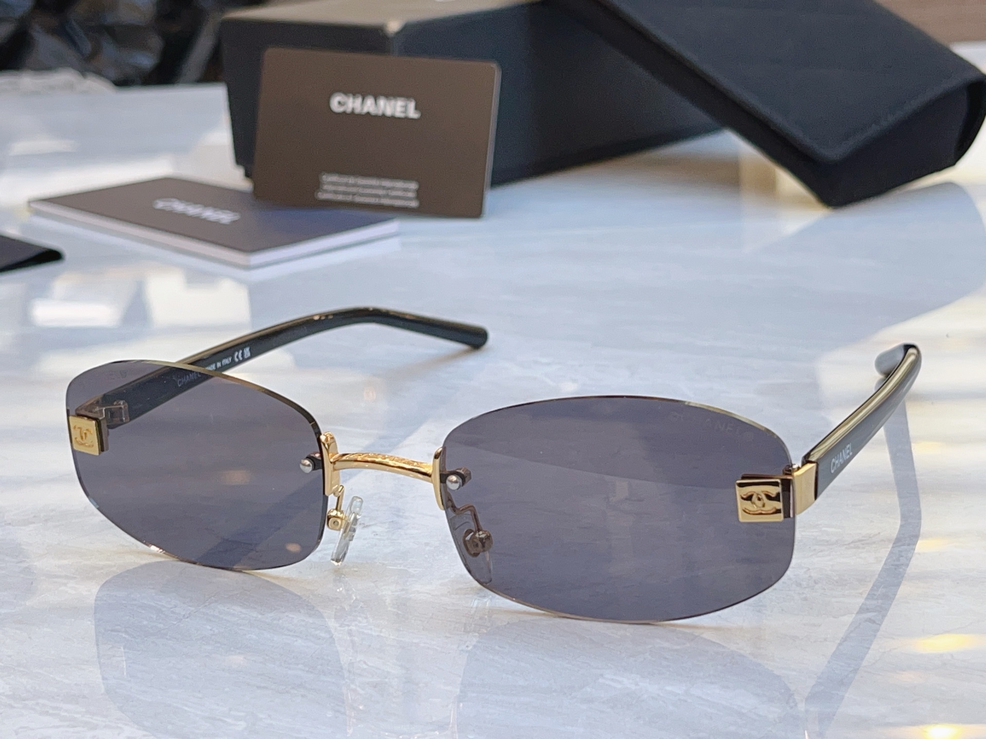，【CHANE*】香奈儿新款太阳镜，MODEL：CH7122S，SIZE：61口23-145