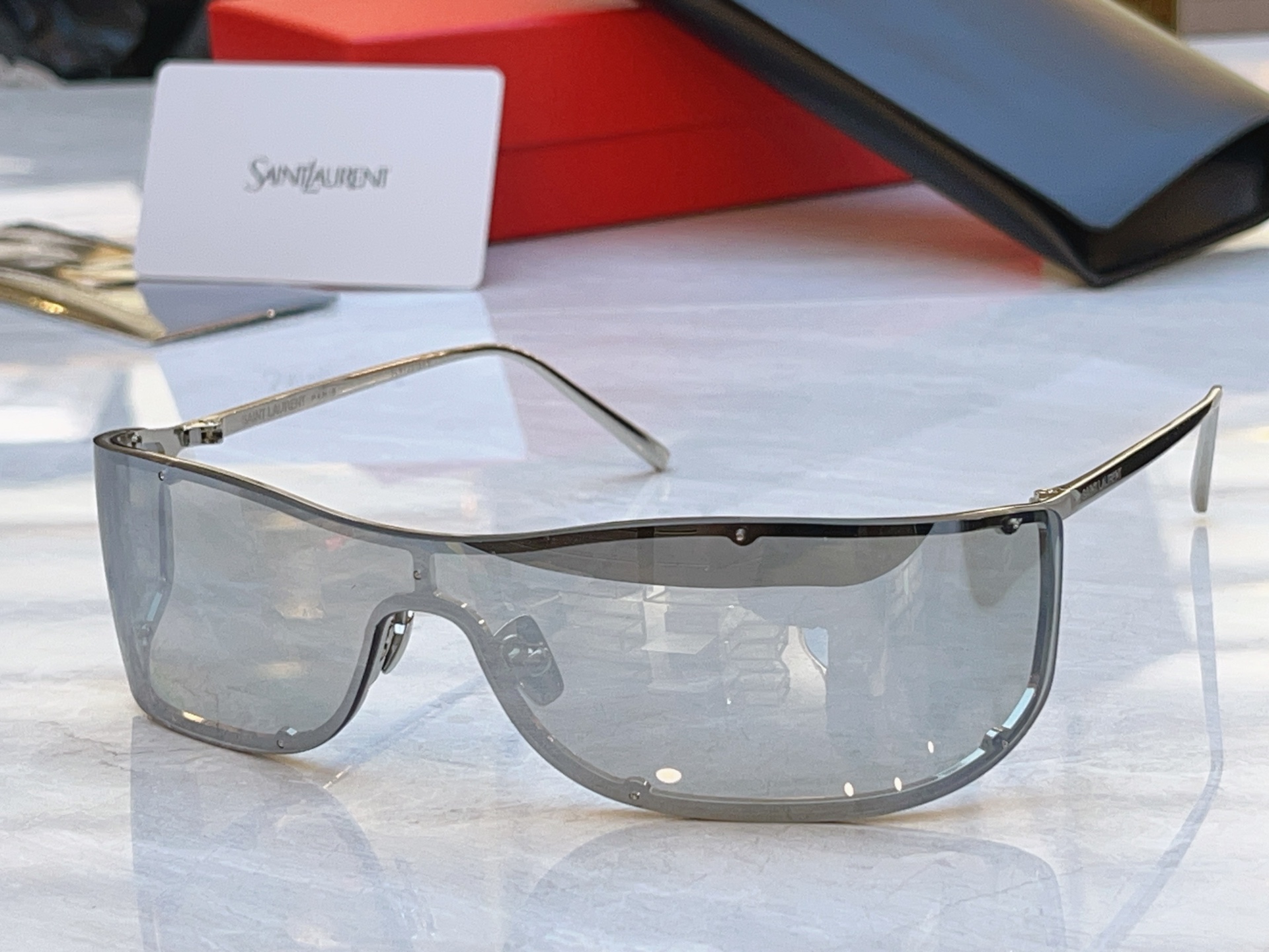 ，【SAINT LAUREN*】圣罗*兰新款太阳镜，MODEL：SL 807，SIZE：133口120