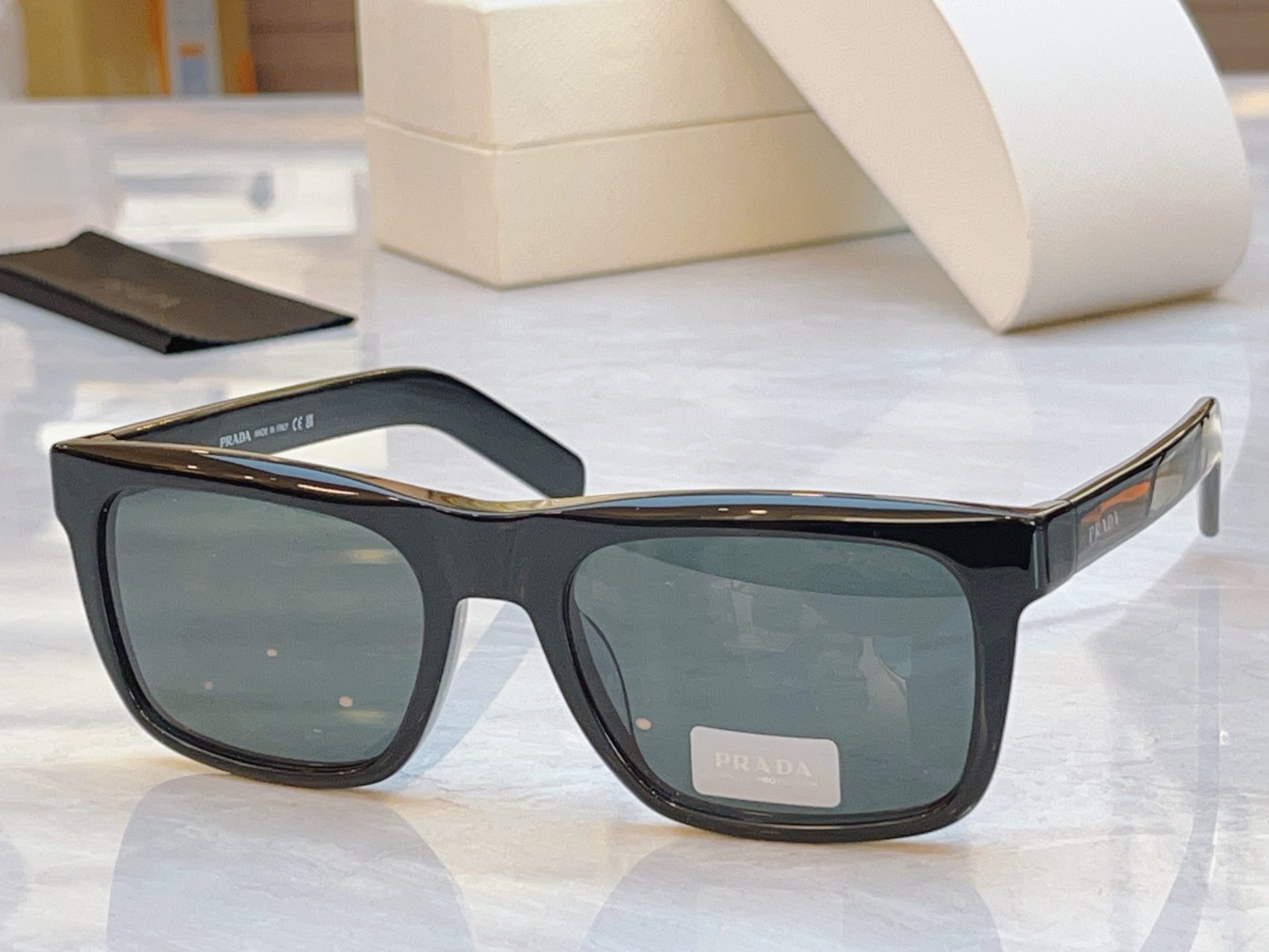 ，【PRAD*】普拉*达新款太阳镜🕶️，MODEL：PR D11S，SIZE：54口20-140
