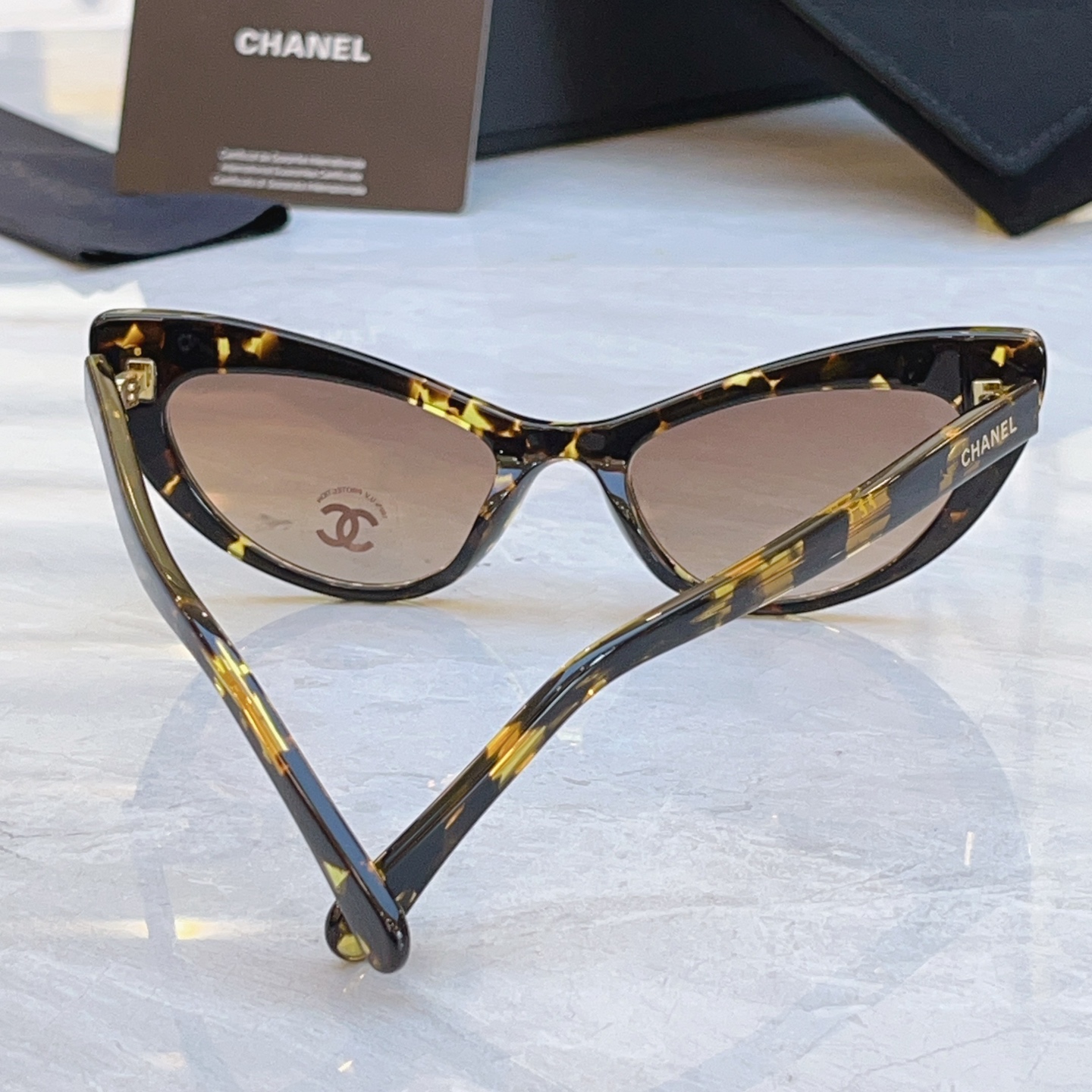 ，【CHANE*】香奈儿新款太阳镜，MODEL：9194，SIZE：52口19-140