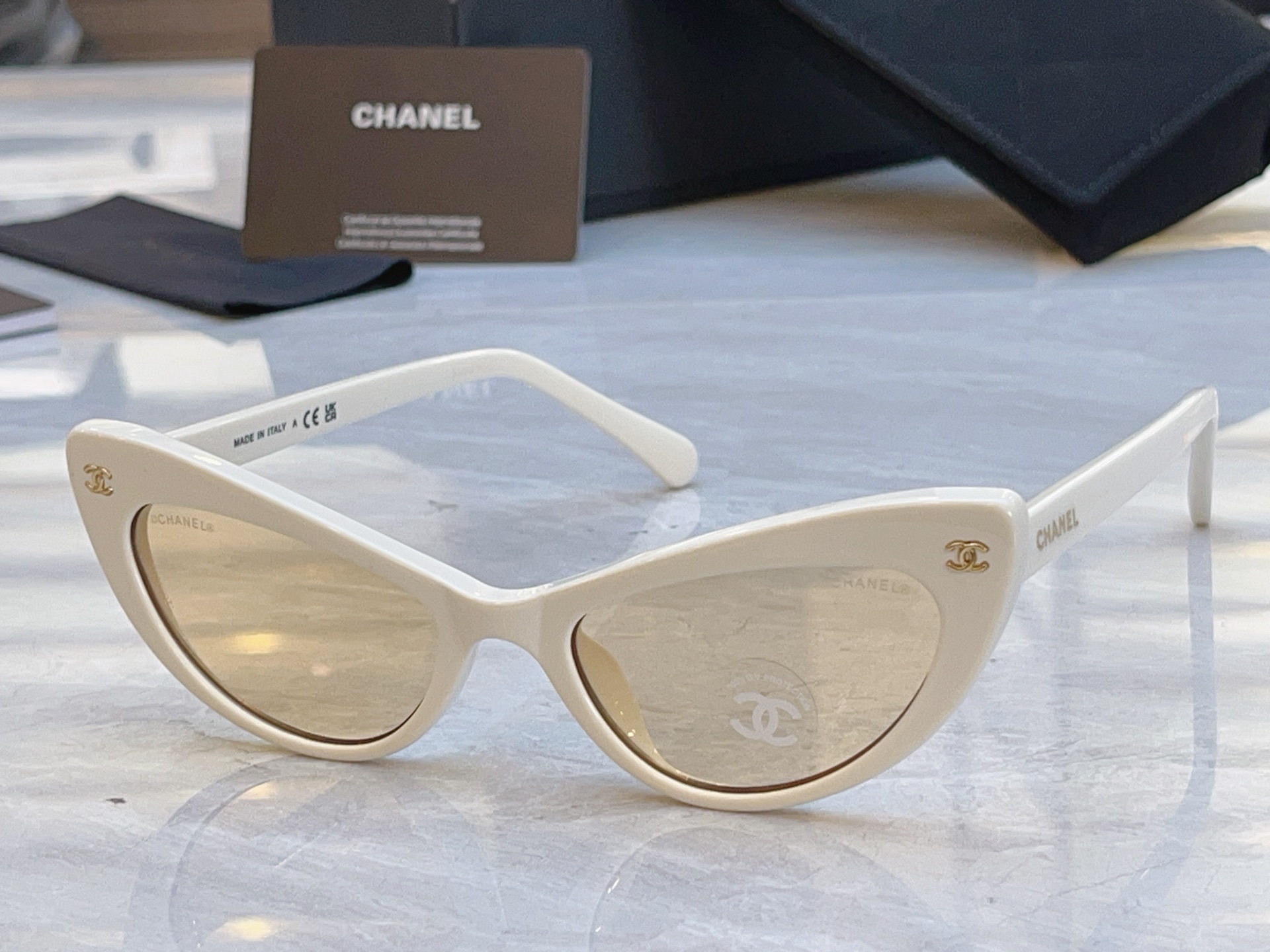 ，【CHANE*】香奈儿新款太阳镜，MODEL：9194，SIZE：52口19-140