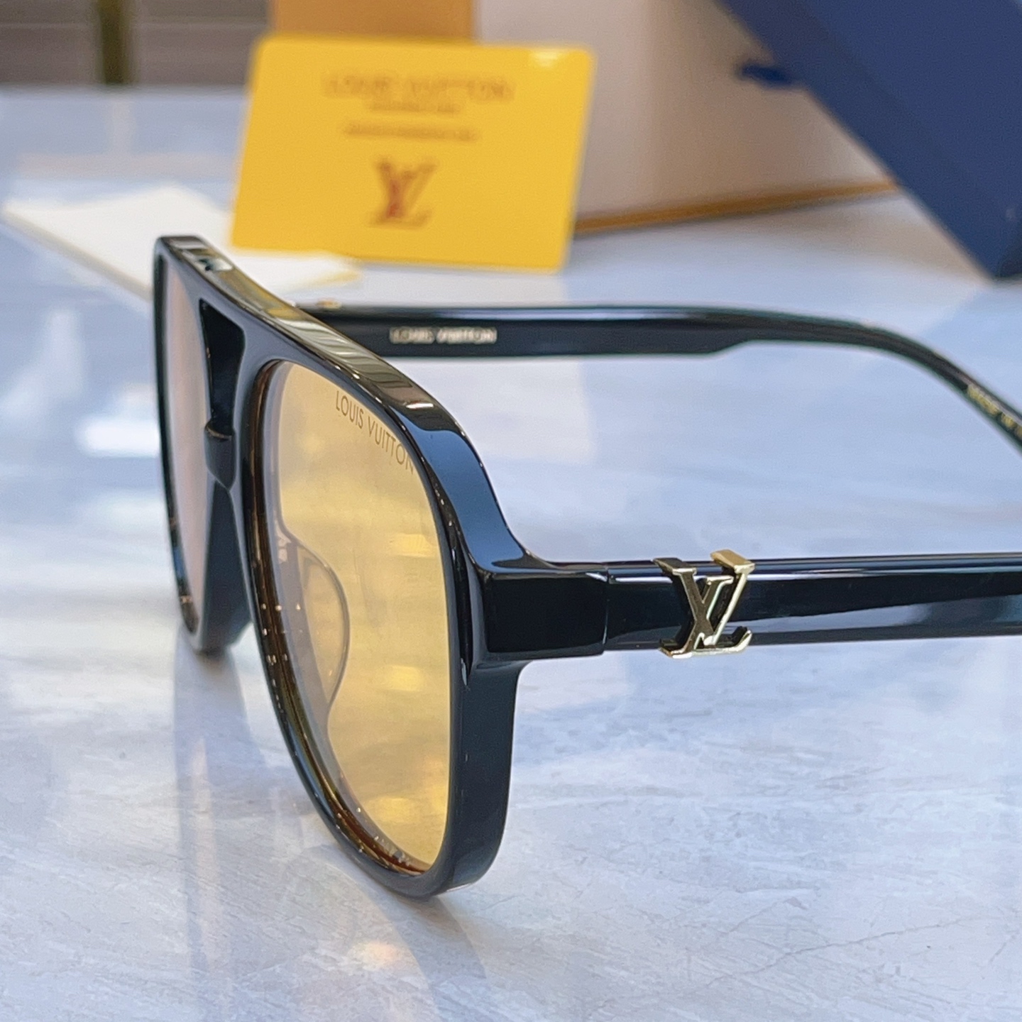 ，【LOUIS VUITTO*】路易*威登新款太阳镜，MODEL：Z2866U，SIZE：59口17-1