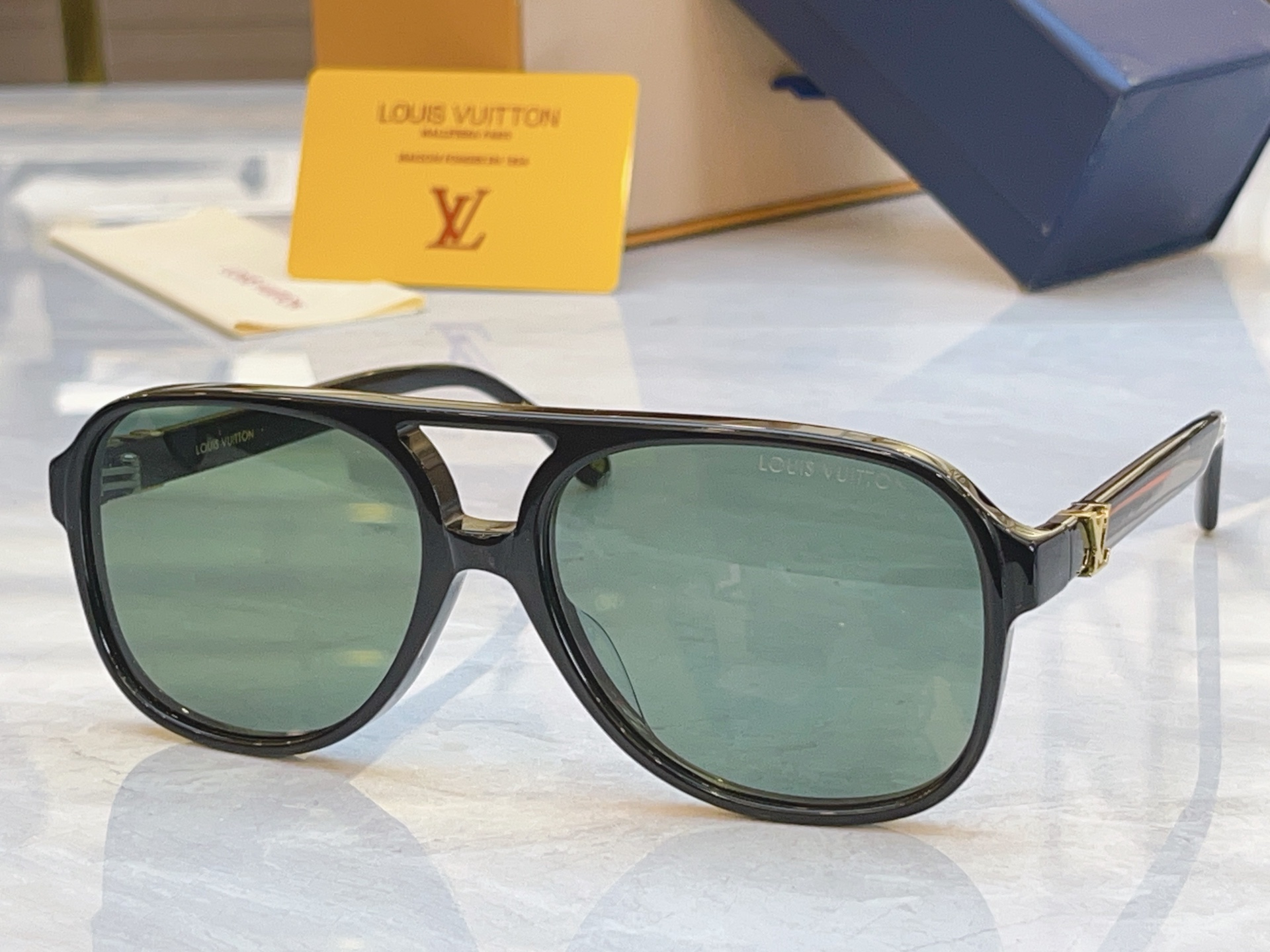 ，【LOUIS VUITTO*】路易*威登新款太阳镜，MODEL：Z2866U，SIZE：59口17-1