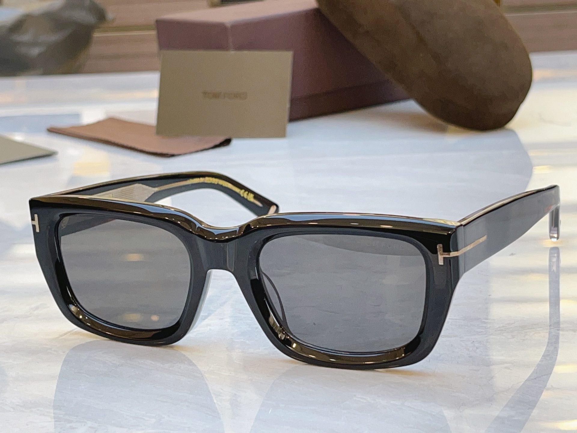 NO:768526,,【TOM FOR*】Tom* Ford new sunglasses,MODELFT1327,SIZE52 mouth 22-glasses sunglasses,glasses,tom ford19860909,【TOM FOR*】汤姆*福特新款太阳镜,MODELFT1327,SIZE52口22-眼镜墨镜太阳镜,眼镜,tom ford,glasses