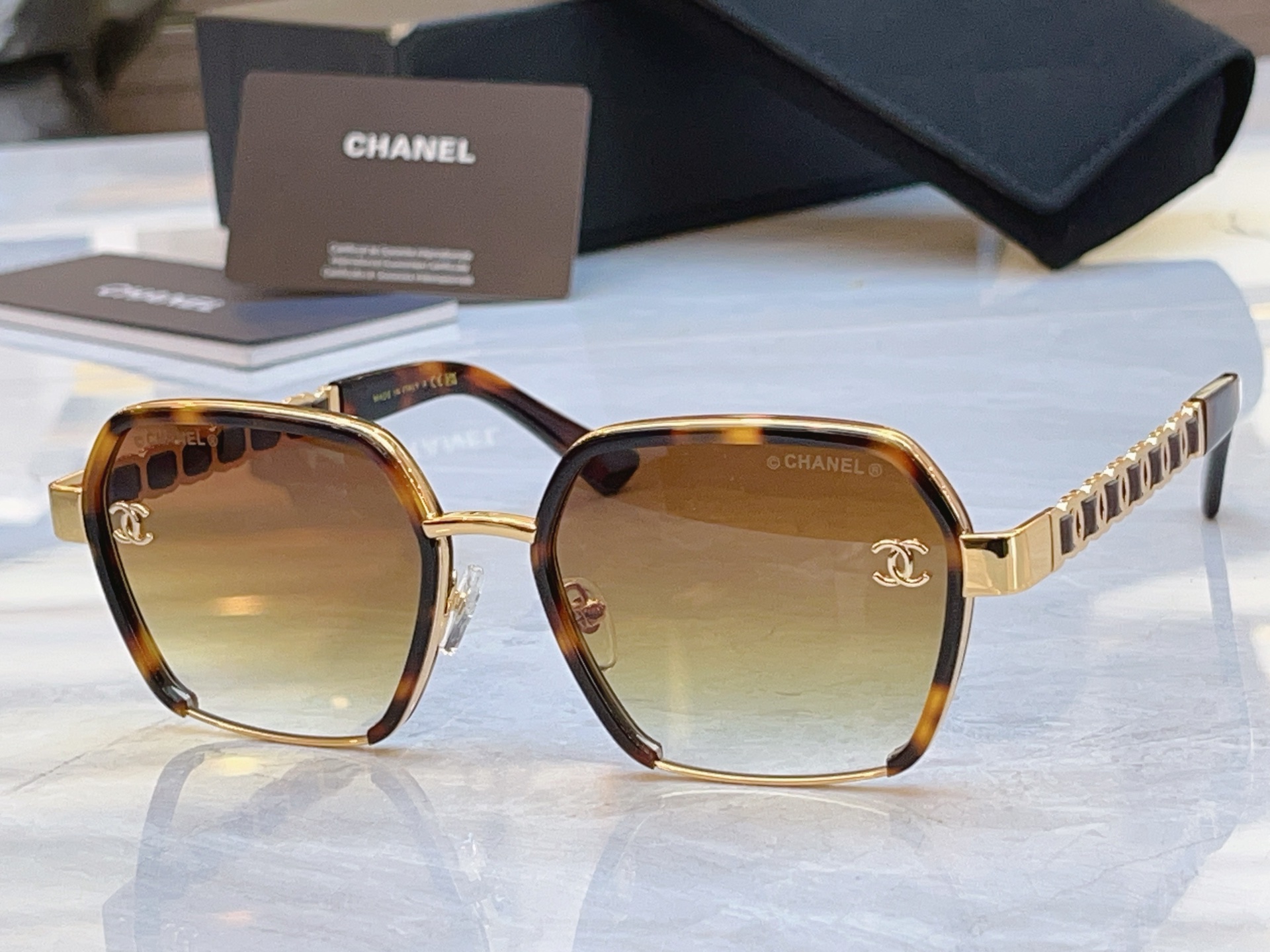 NO:768484,,【CHANE*】Chanel new sunglasses,MODELA95105,SIZE56 mouth 18-143 glasses sunglasses,glasses,chanel,chanel19860909,【CHANE*】香奈儿新款太阳镜,MODELA95105,SIZE56口18-143眼镜墨镜太阳镜,眼镜,chanel,chanel,glasses