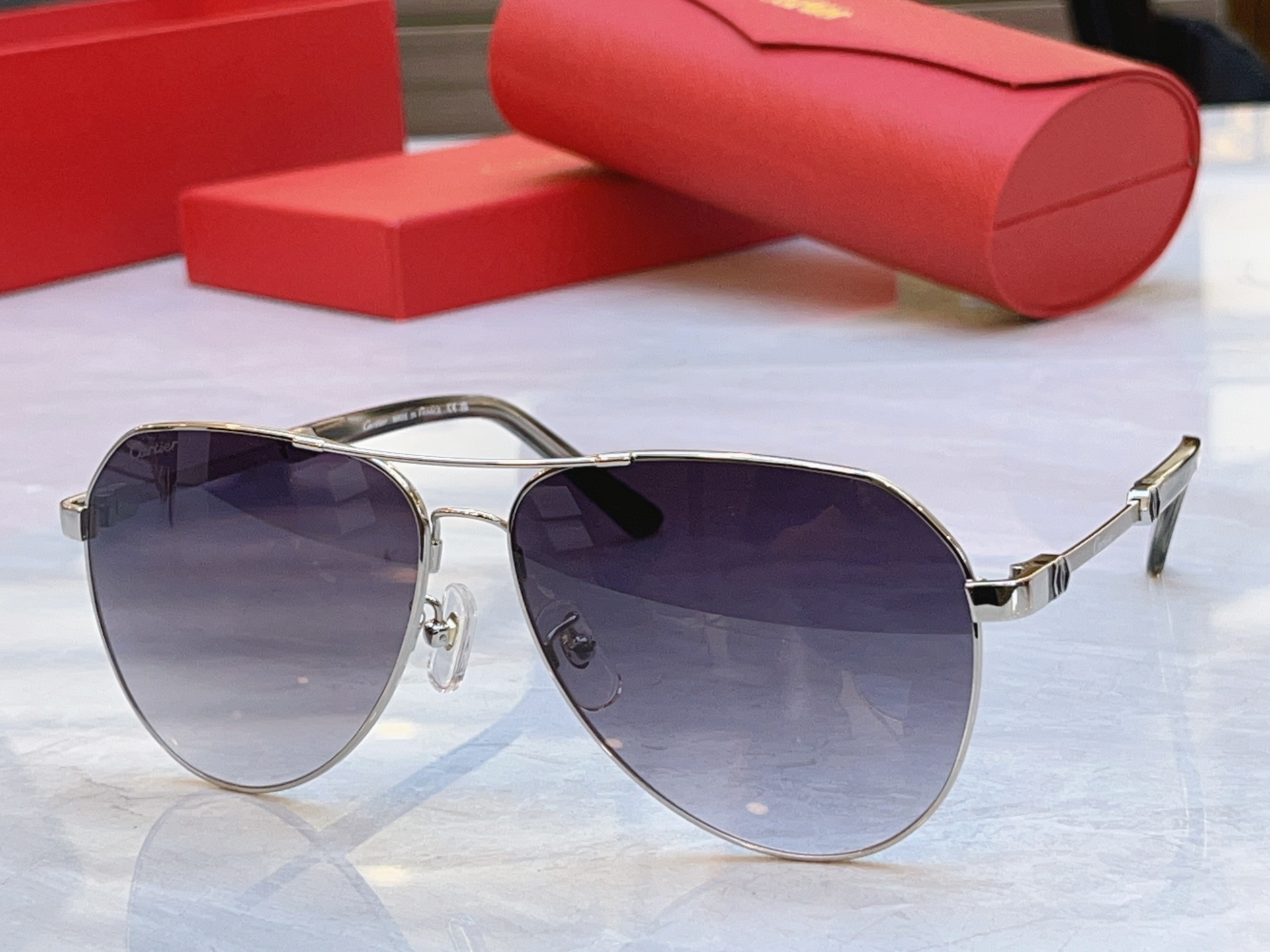 ，【CARTIE*】卡地*亚新款太阳镜，Mod:CT0530S，Size:61口14-145